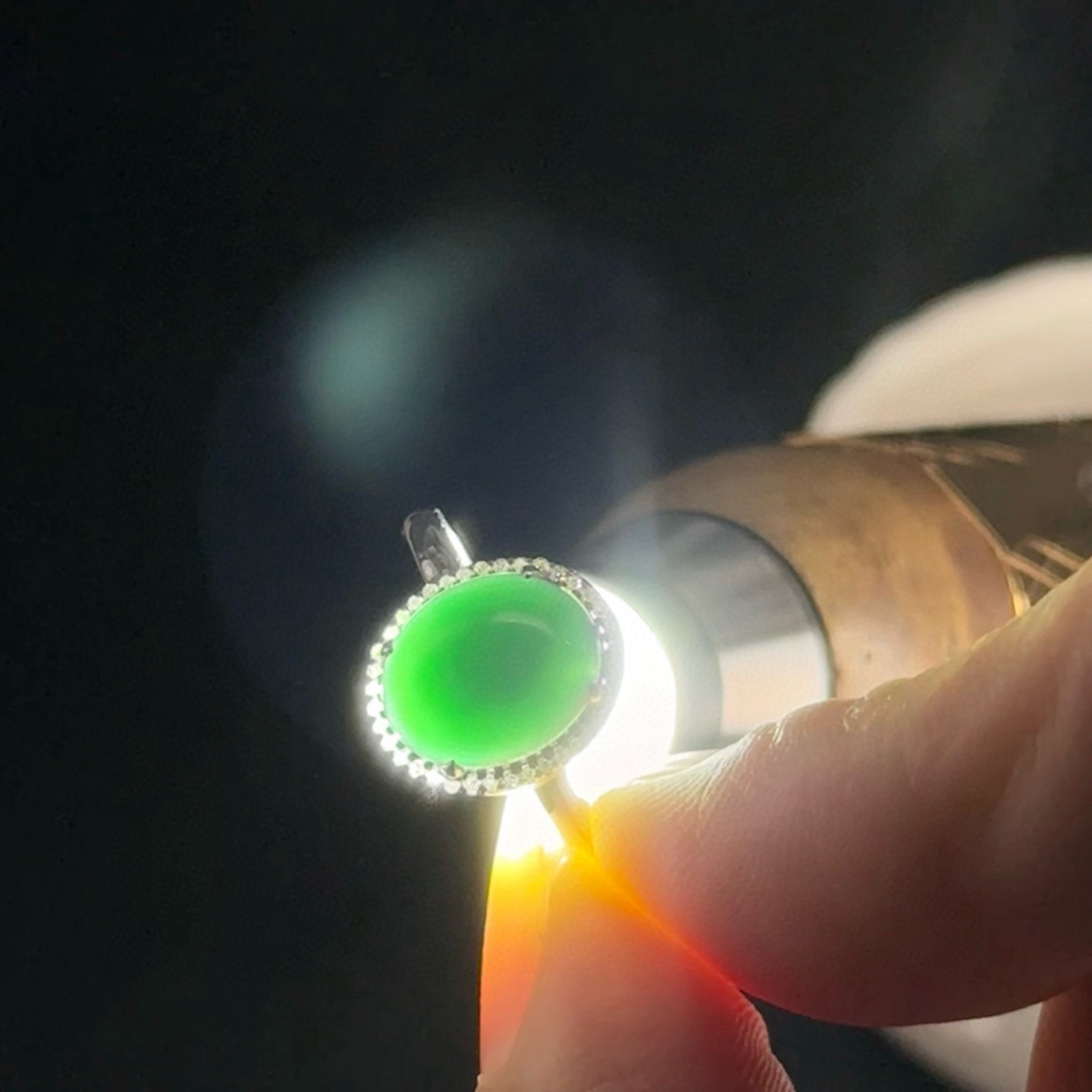 精品18k墨翠蛋面女戒 种好色正 黑度极好 打灯通透 油性十足 尺寸11.3