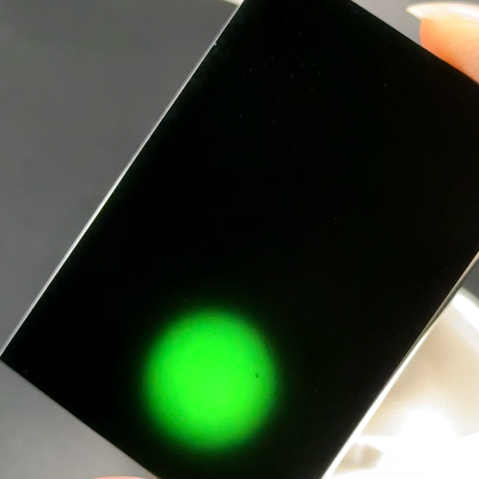 墨翠无事牌 种好色正 黑度极好 打灯通透 油性十足 尺寸60.9