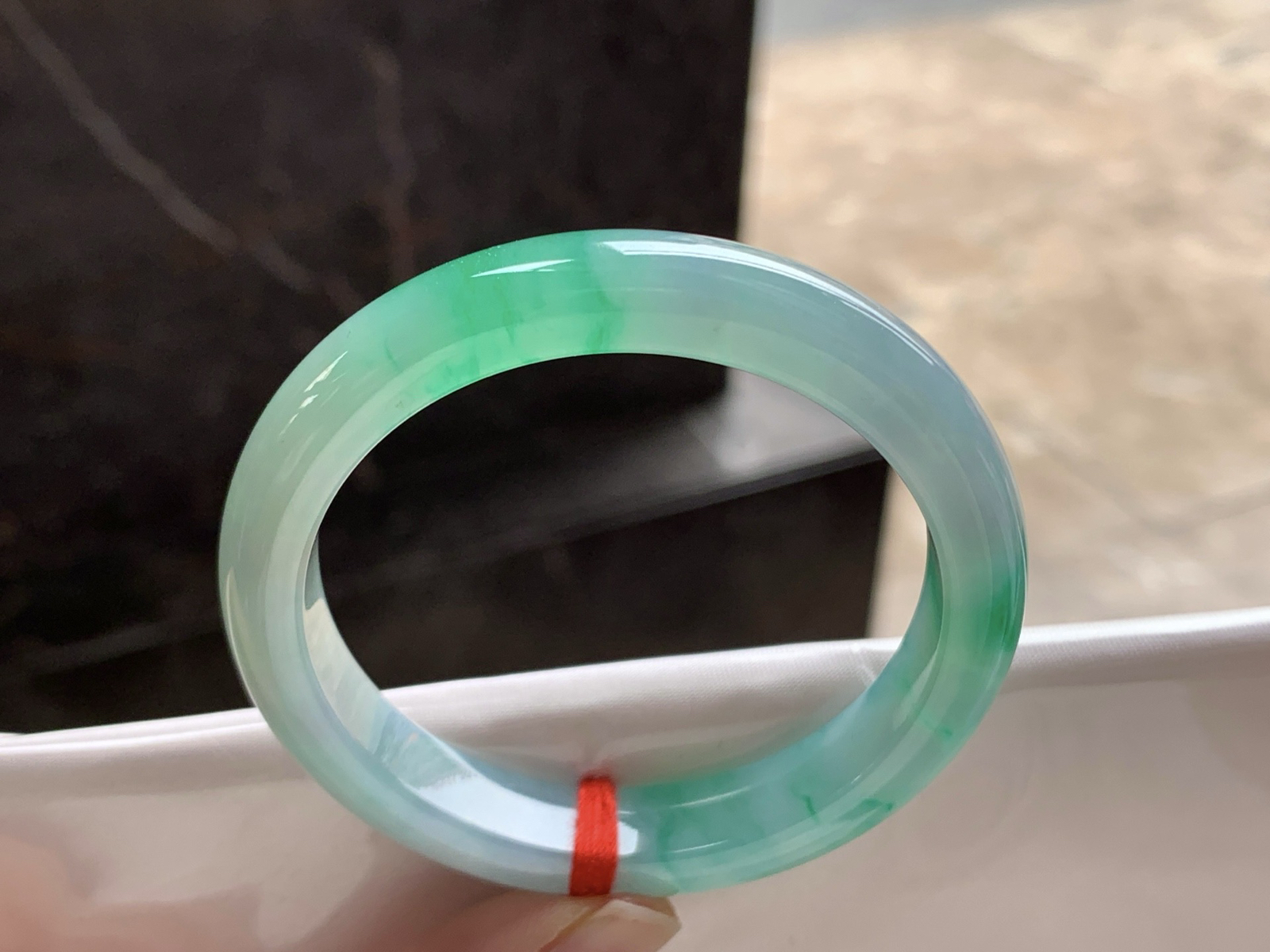 51-6.9-7.8

飘绿手镯^_^色阳