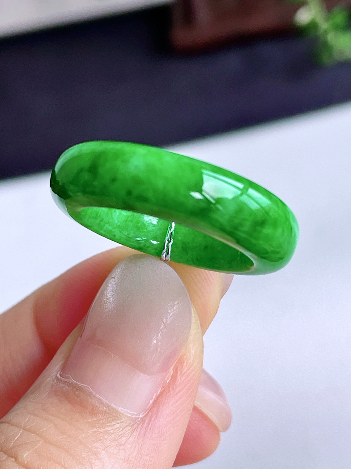 【裸石】冰阳绿戒圈指环
【说明】性价比高  
【尺寸】6.4-4.3
【圈口】16号
【