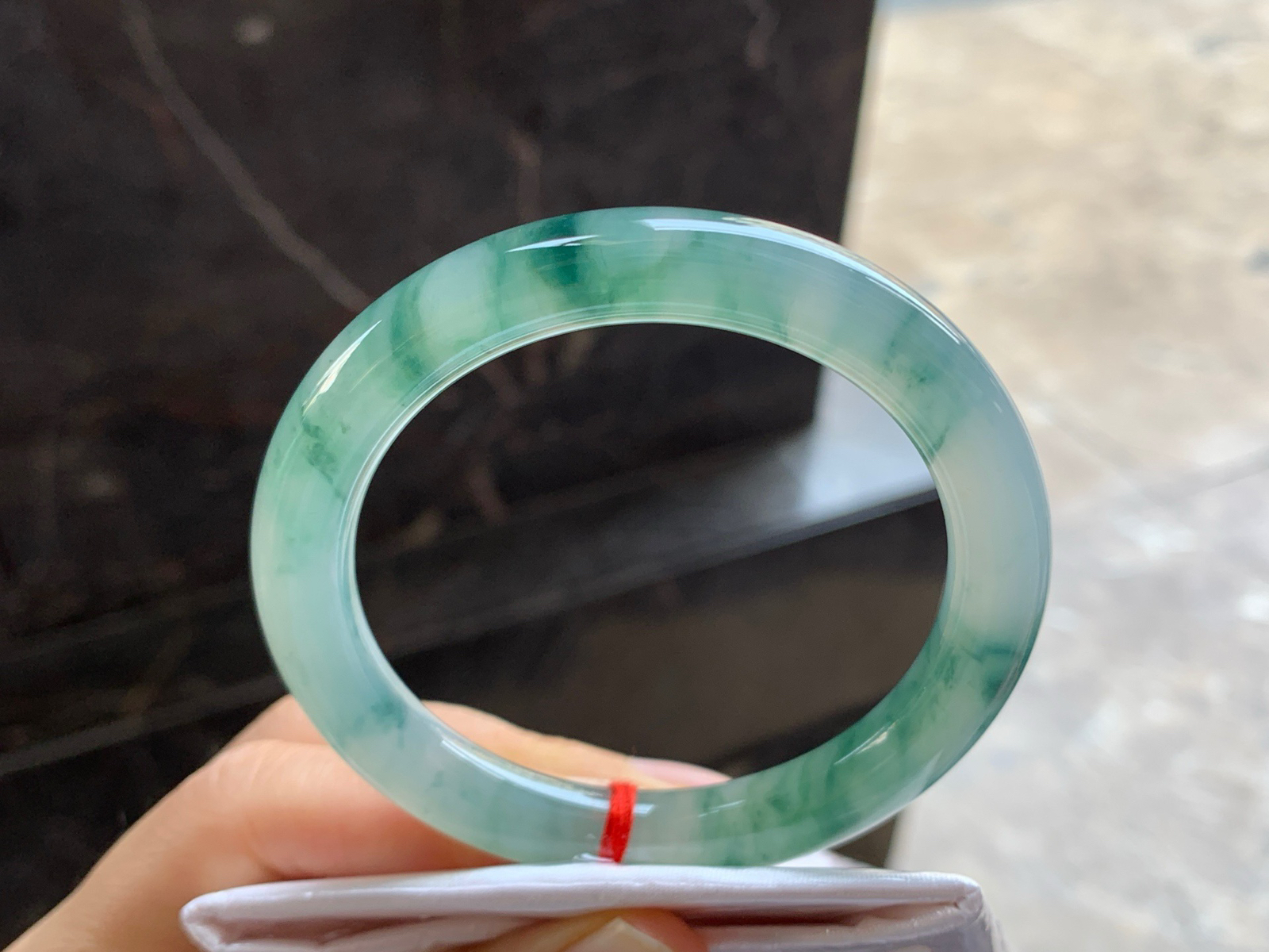 54-9.2

蓝花圆条手镯^_^飘花灵韵