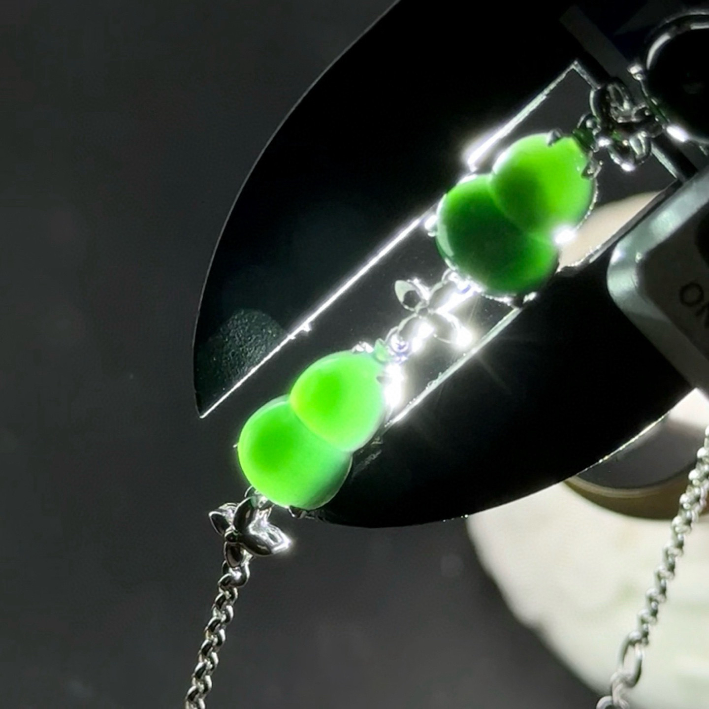 精品18k墨翠葫芦手链 种好色正 重金豪镶 打灯通透 油性十足 尺寸12.6