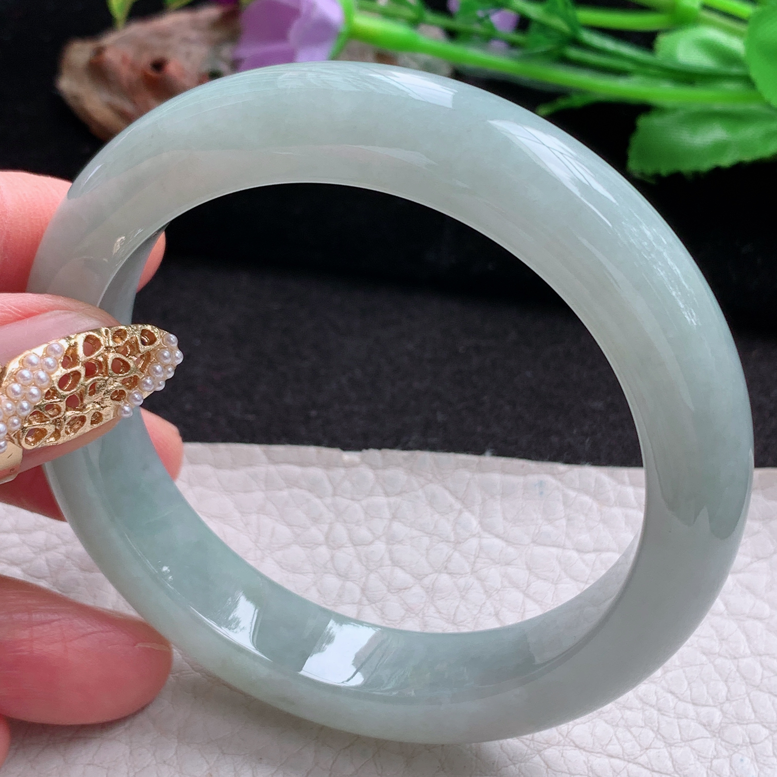 js实拍57*12.5*9平安镯 天然翡翠a货手镯浅绿胶感正圈玉镯子