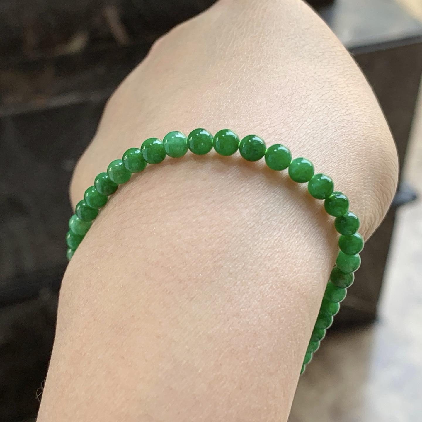 辣绿色手串^_^鲜艳