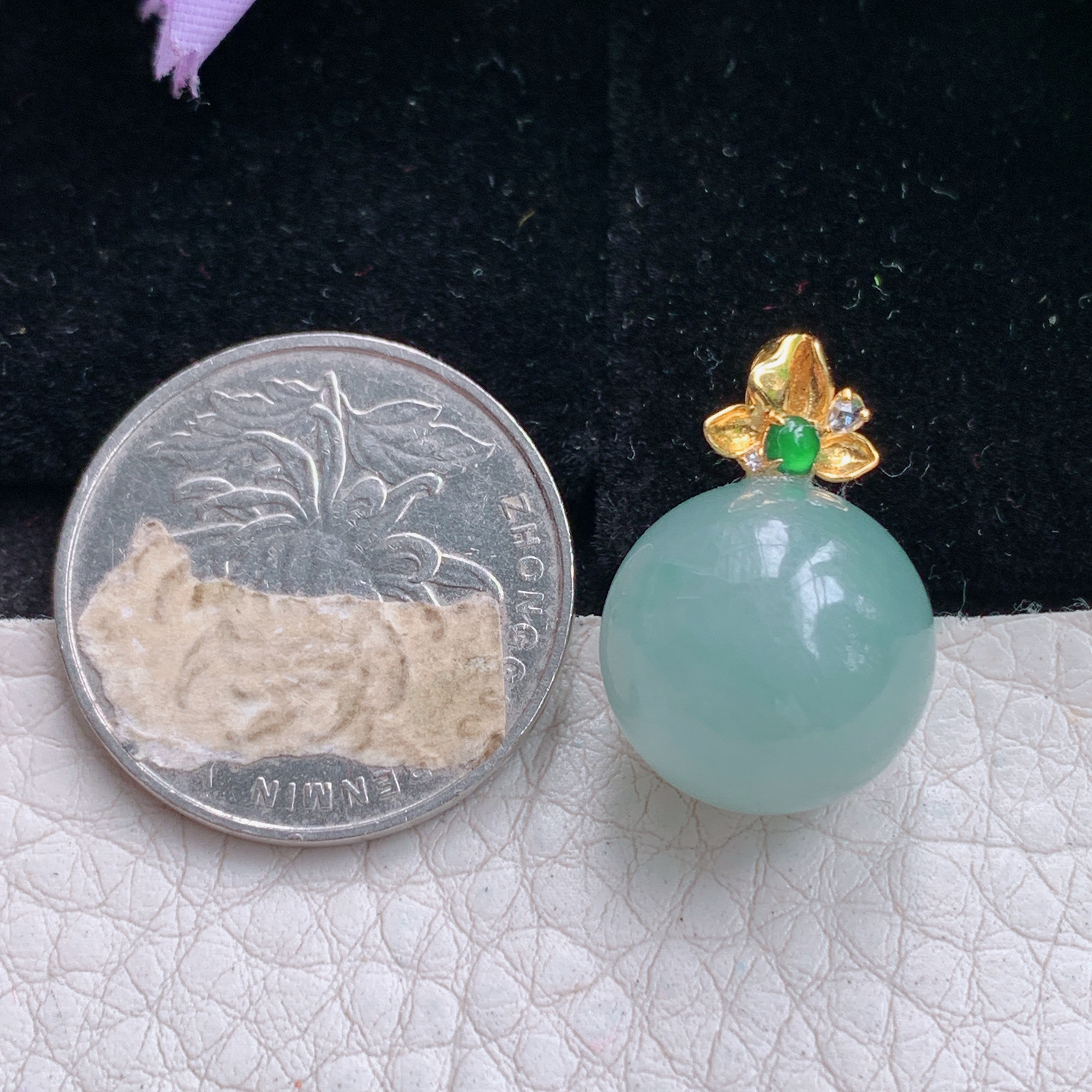lz实拍 20*15天然缅甸翡翠冰晴圆珠玉吊坠 圆圆满满玉挂件