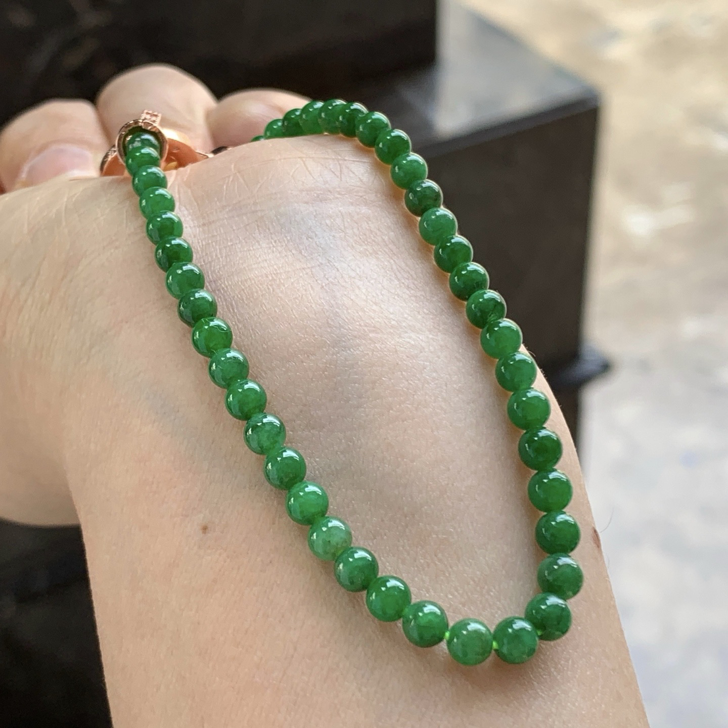 辣绿色手串^_^鲜艳