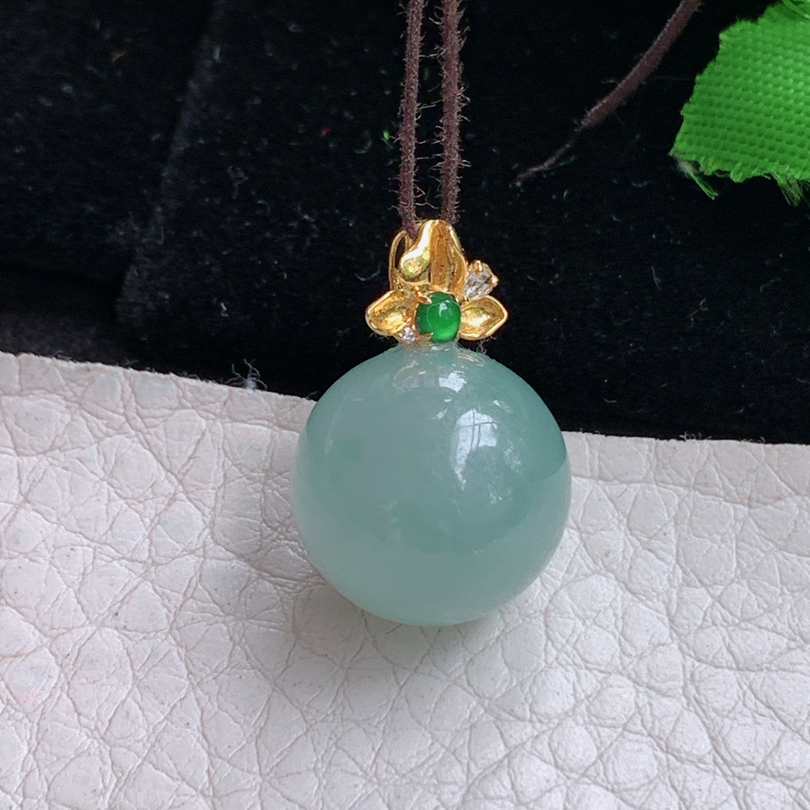 lz实拍 20*15天然缅甸翡翠冰晴圆珠玉吊坠 圆圆满满玉挂件