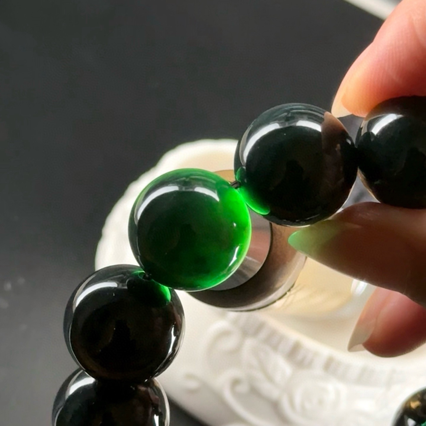 精品墨翠大尺寸手串 种好色正 黑度够 打灯通透 性价比超高 尺寸17