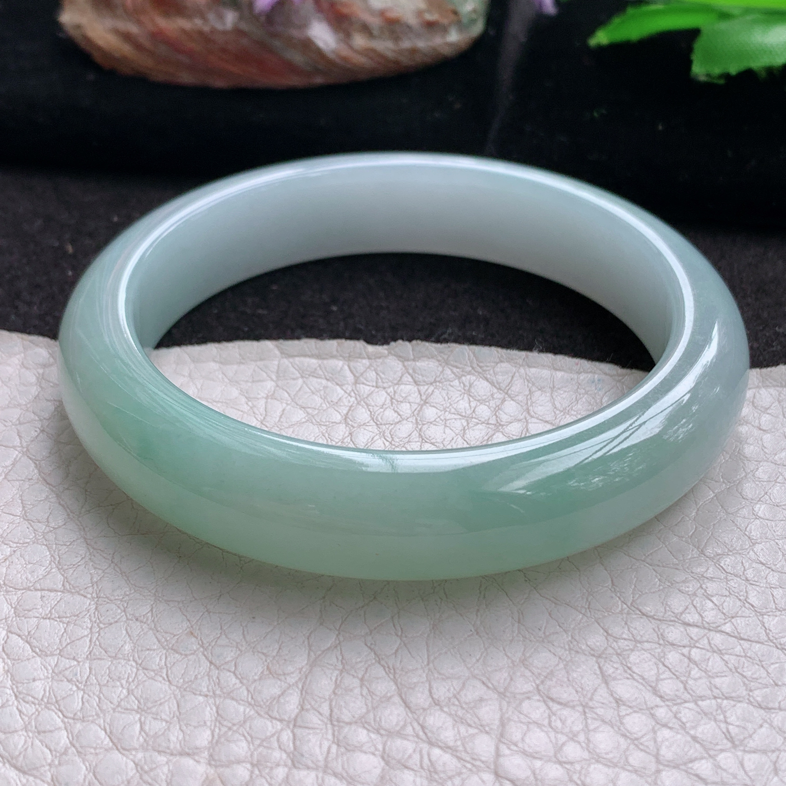 js实拍55*12*8.3招财镯 天然翡翠a货手镯水润清新双彩正圈玉镯子