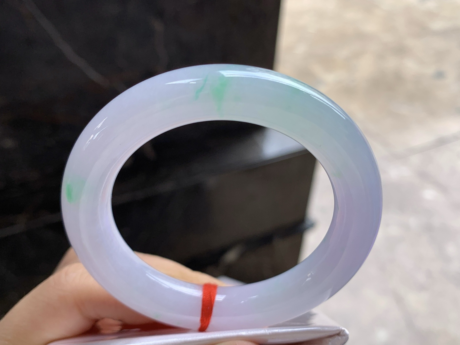 50.5-11

春带彩圆条手镯^_^清新