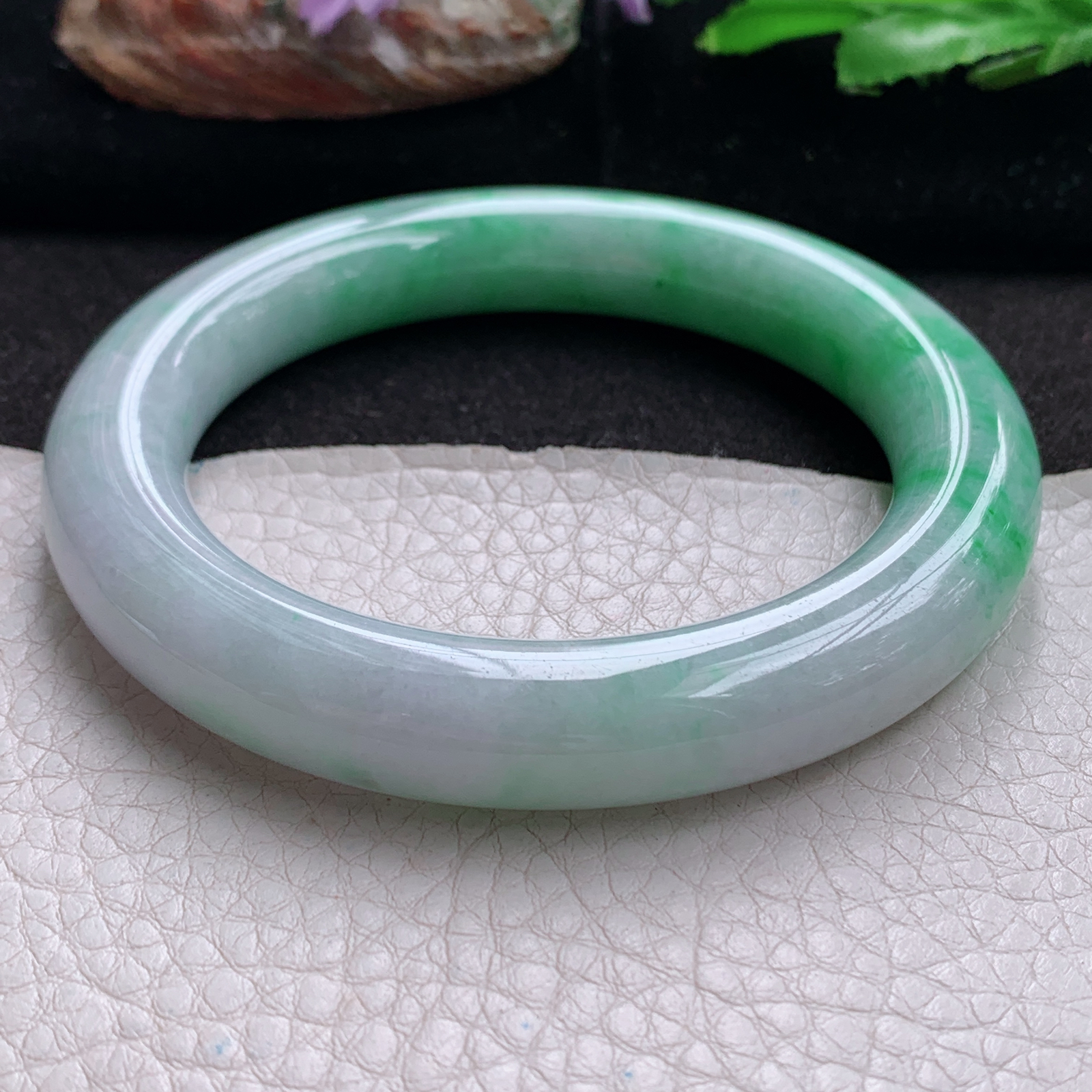 jx大圈口60*11.5*11.8招财美人镯 天然翡翠a货手镯飘绿花圆条正圈玉镯子