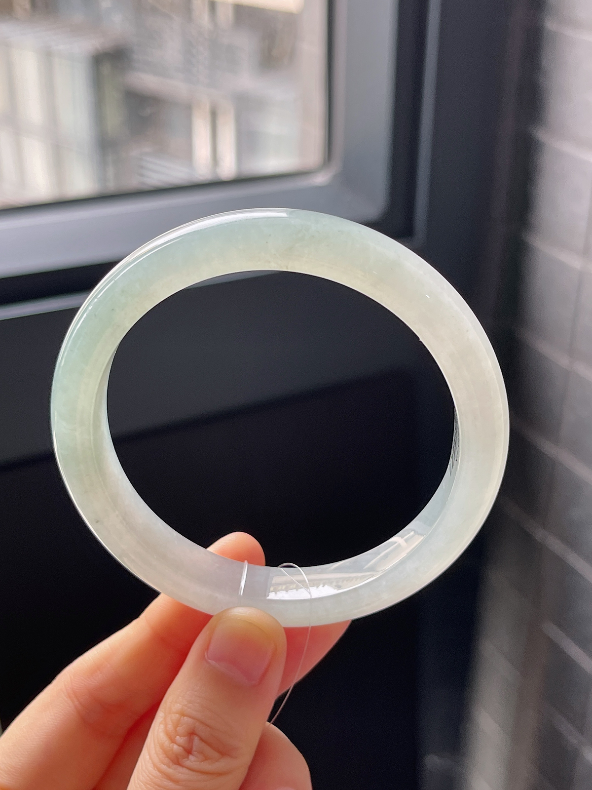 正圈54.2圈口，翡翠冰糯种飘绿手镯