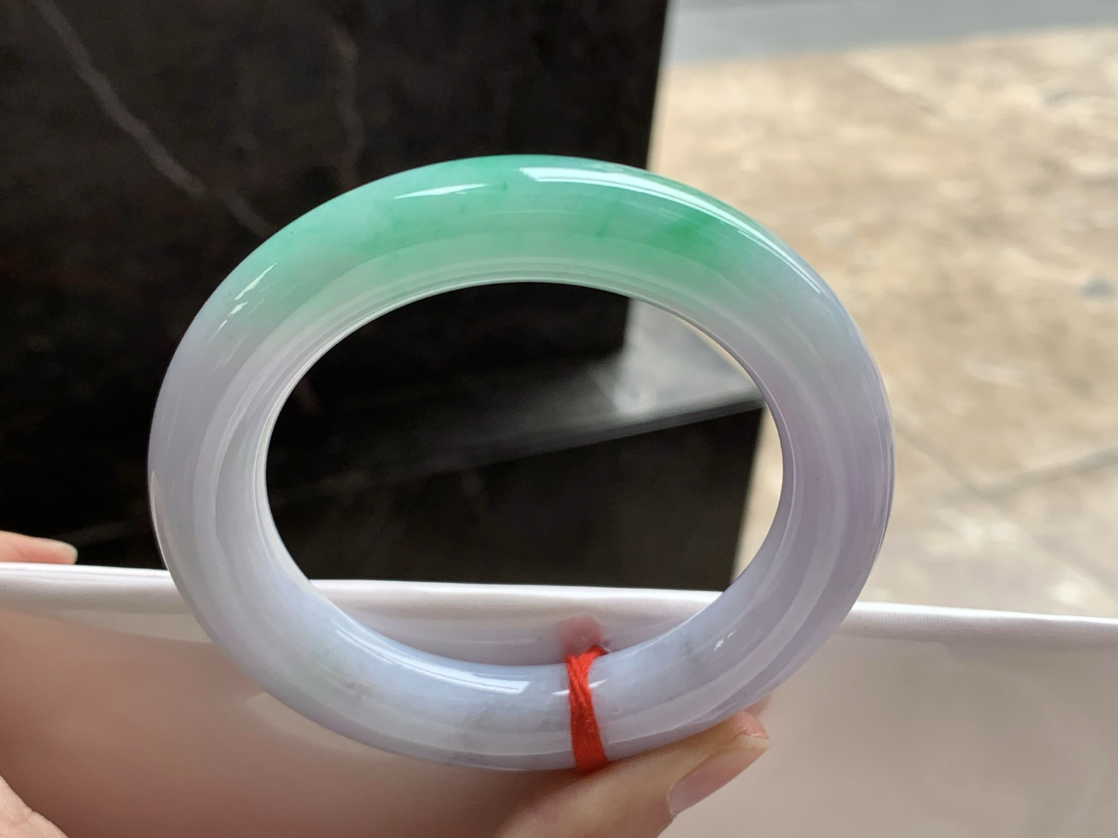 56.5-12.3

春带彩圆条手镯^_^鲜艳