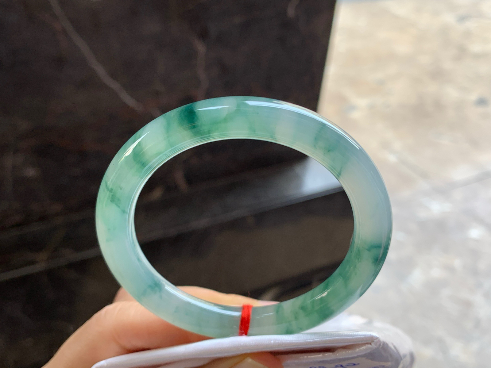 54-9.2

蓝花圆条手镯^_^飘花灵韵