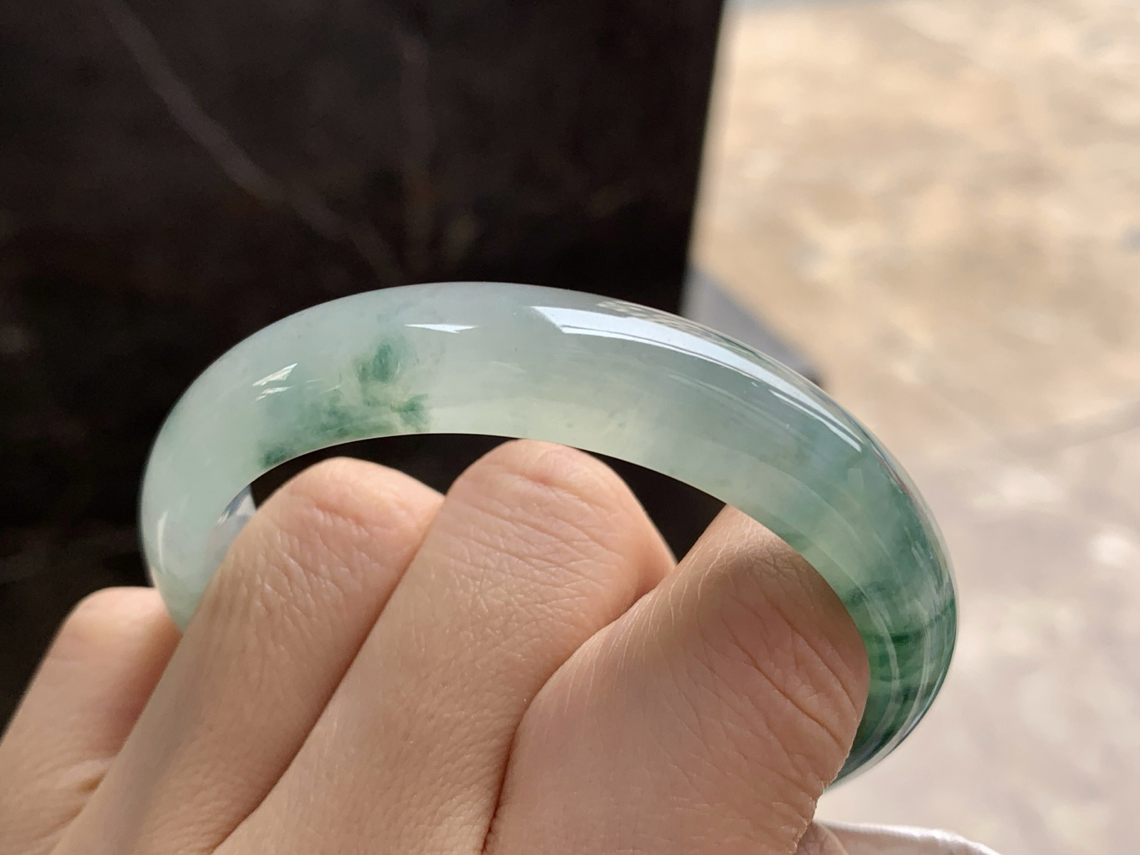 52.8-11.8-7

飘花贵妃手镯^_^正圈50可以带