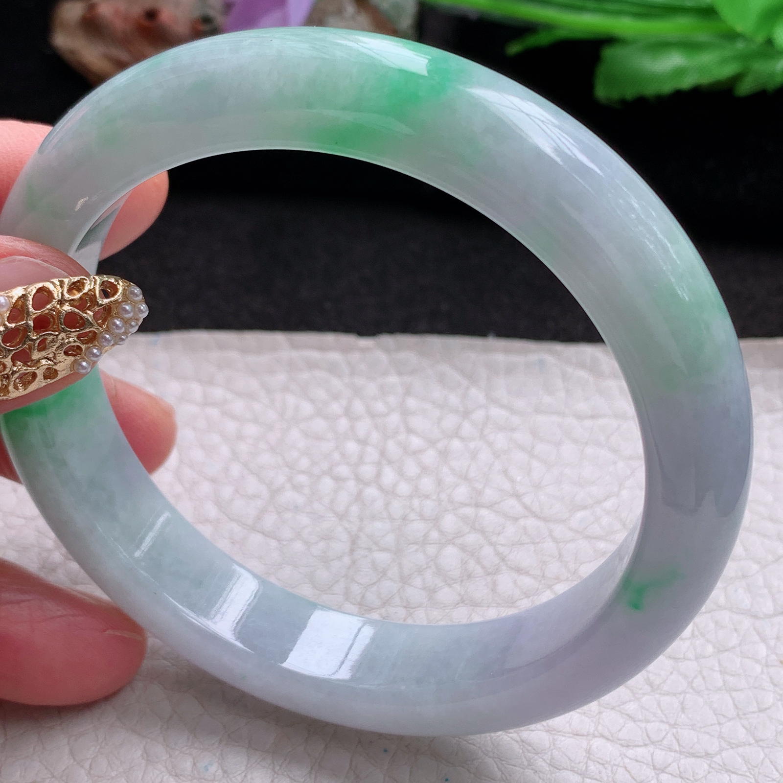 hy大圈口60*12.5*9平安镯 天然翡翠a货手镯飘阳绿胶感正圈玉镯子