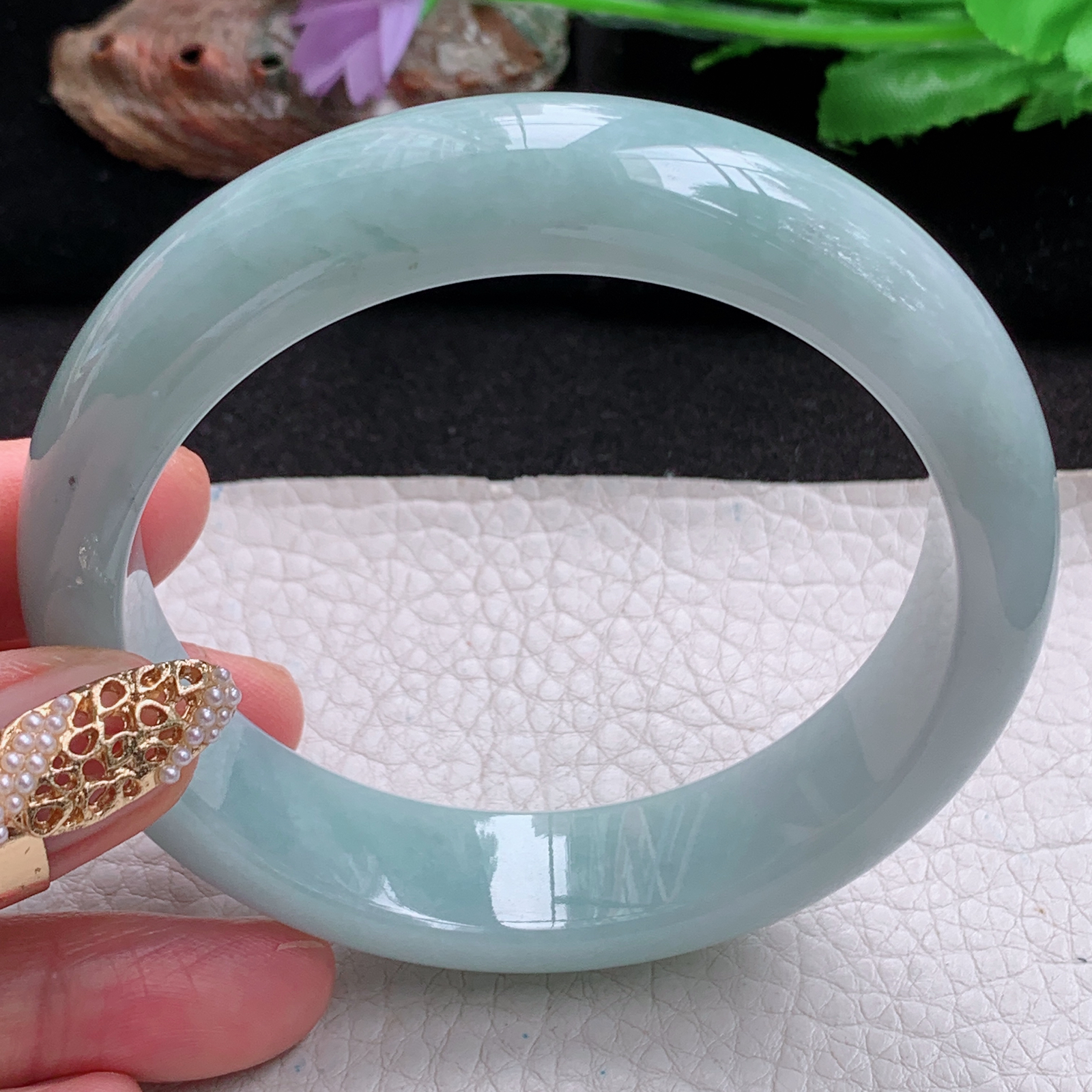 nr大圈口62*16*8.7轮胎镯 天然翡翠a货手镯浅绿大气正圈玉镯子