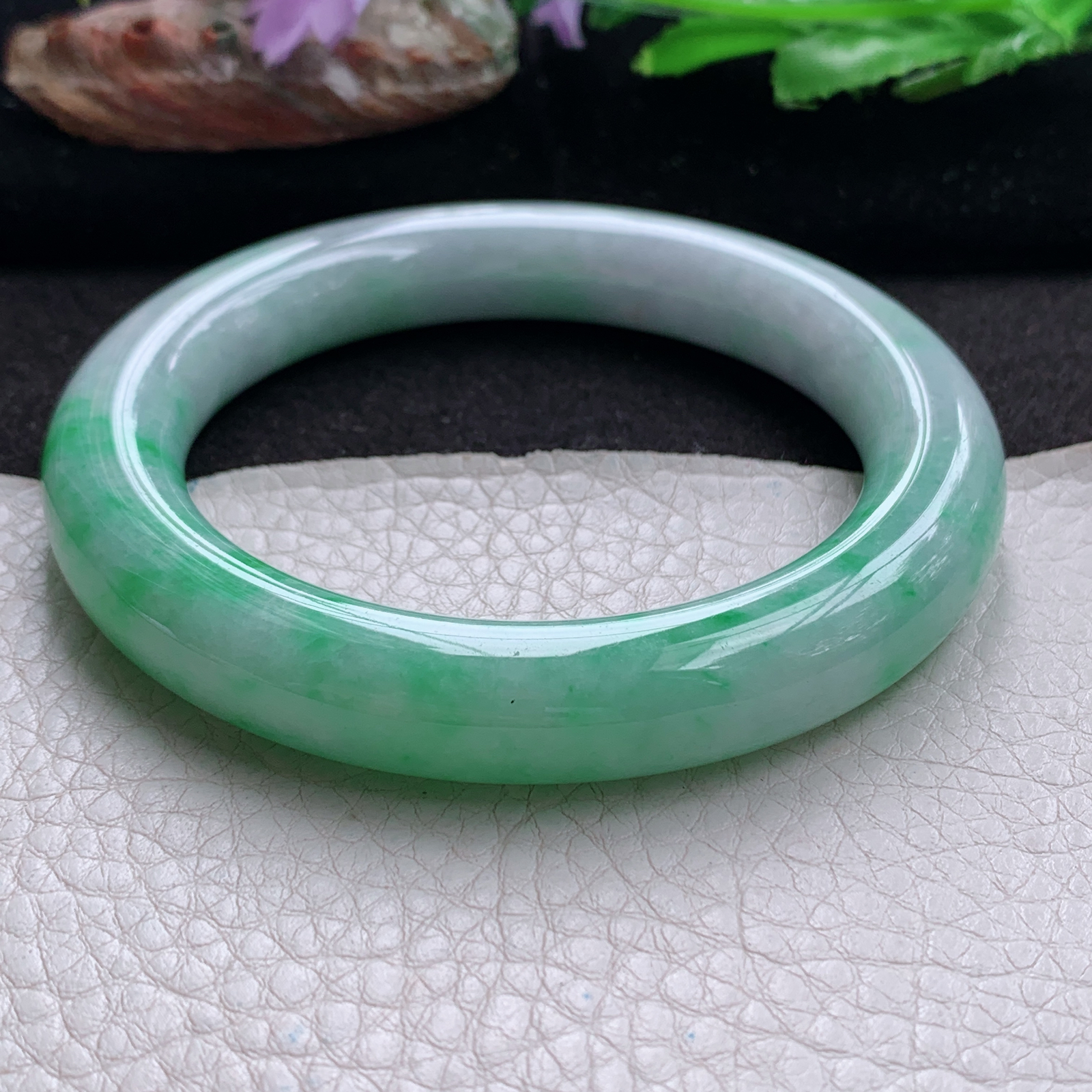 jx大圈口60*11.5*11.8招财美人镯 天然翡翠a货手镯飘绿花圆条正圈玉镯子