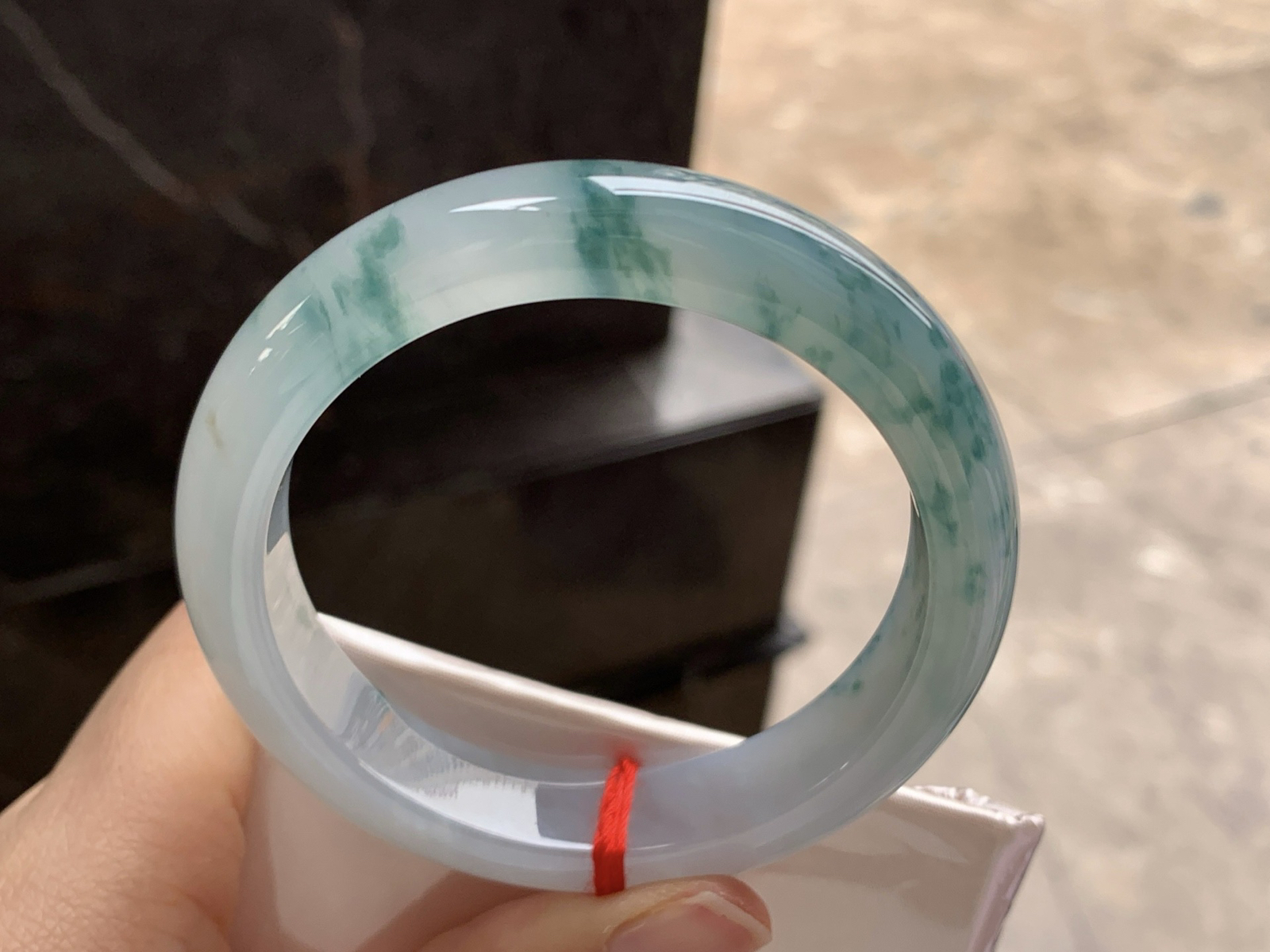 55.5-12.4-8.5

蓝花手镯^_^飘花灵韵