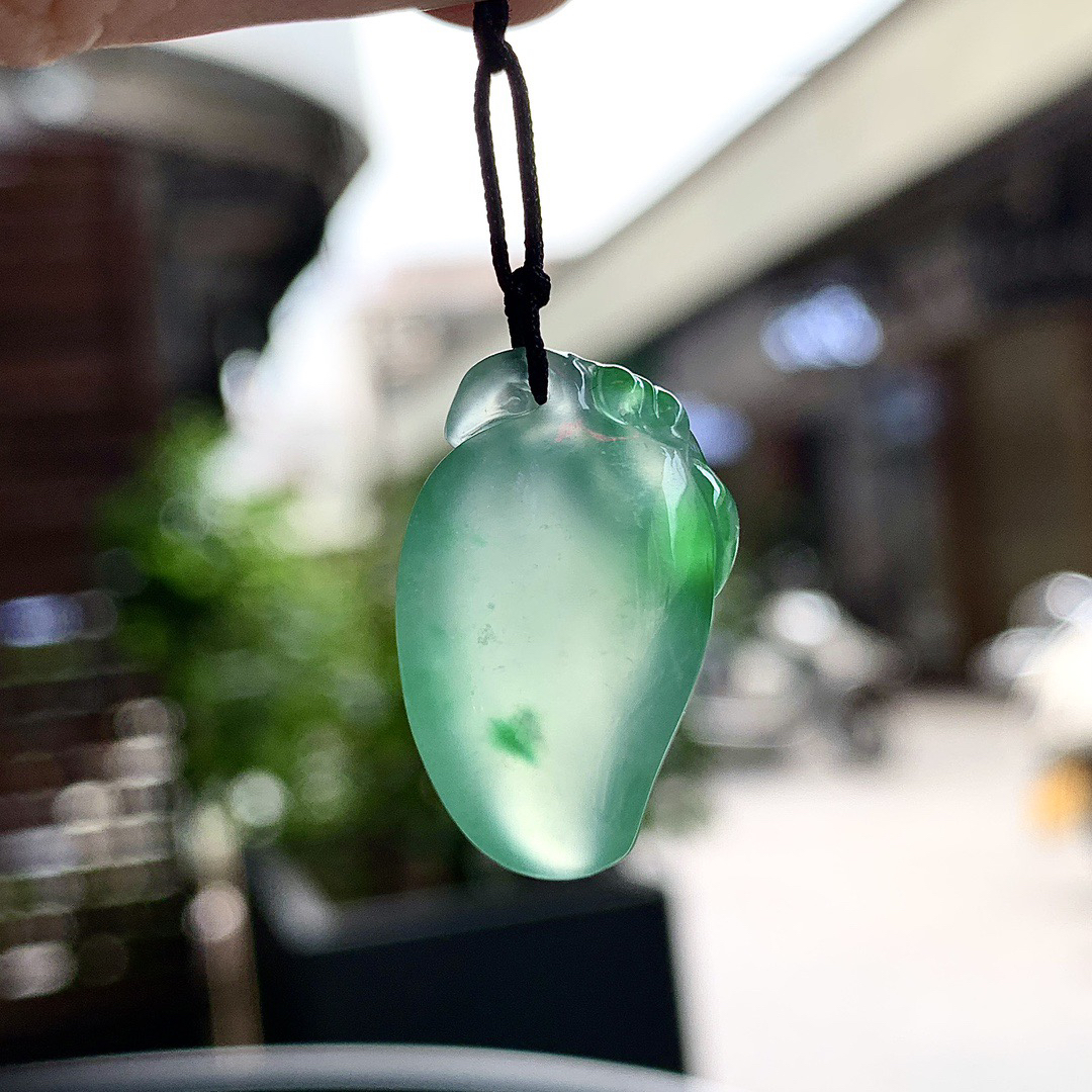 ️ 福瓜通体盈绿如凝露，弧线饱满似初熟。
尺寸21.8×14×7.3