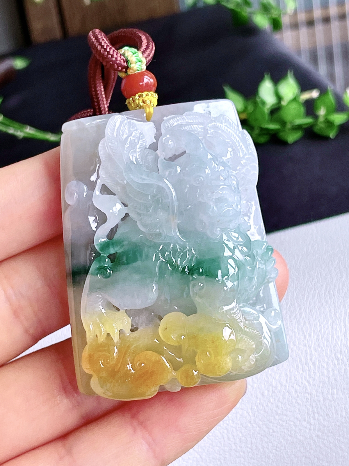 【裸石】冰黄加绿麒麟牌吊坠
【说明】缅料 性价比高  
【尺寸】53.3-41-22.7