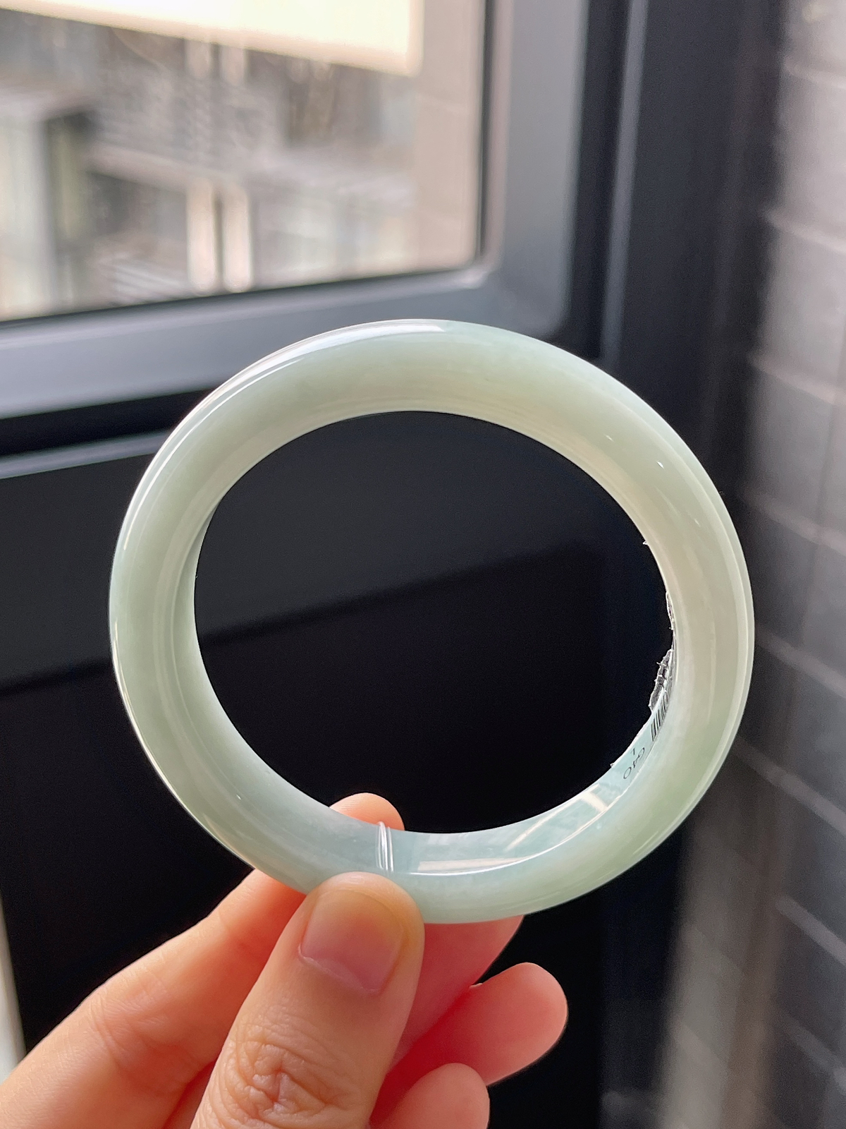 正圈53.4圈口，翡翠糯化种浅绿色手镯