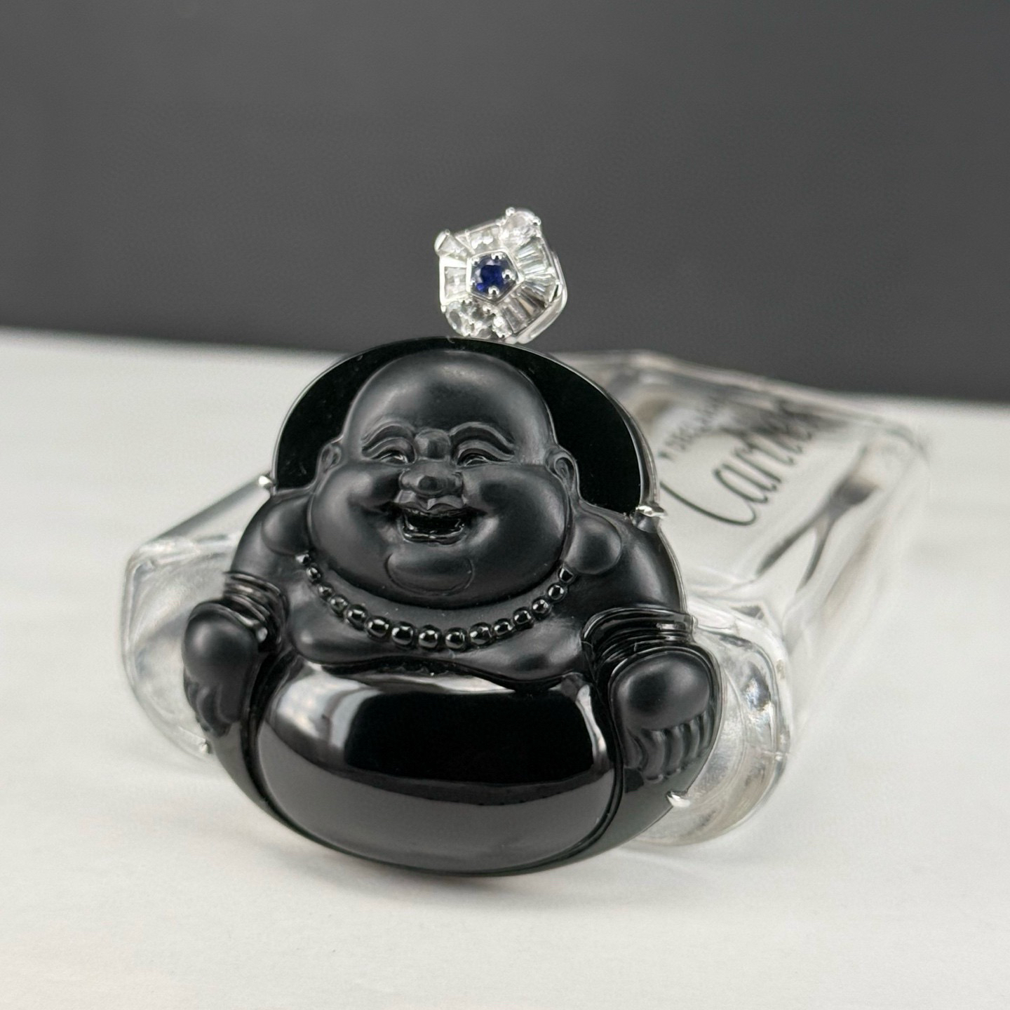 18k墨翠大肚佛 种好色正 饱满大气 打灯通透 黑度极好 油性十足  尺寸55.2