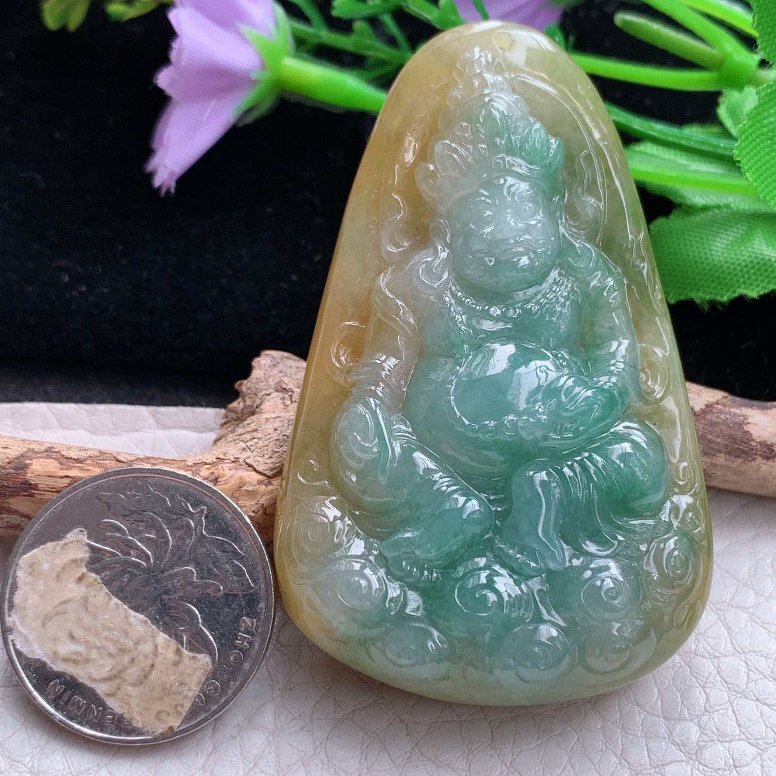 lz实拍63.9*40.8*13.9天然缅甸翡翠黄加绿黄财神 财爷玉吊坠 玉挂件