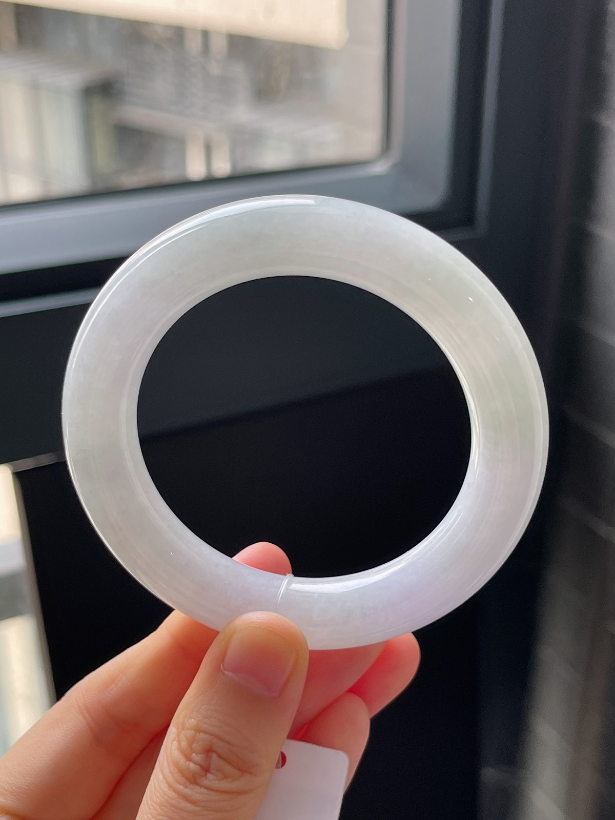 圆镯52圈口，翡翠冰糯种淡春彩手镯