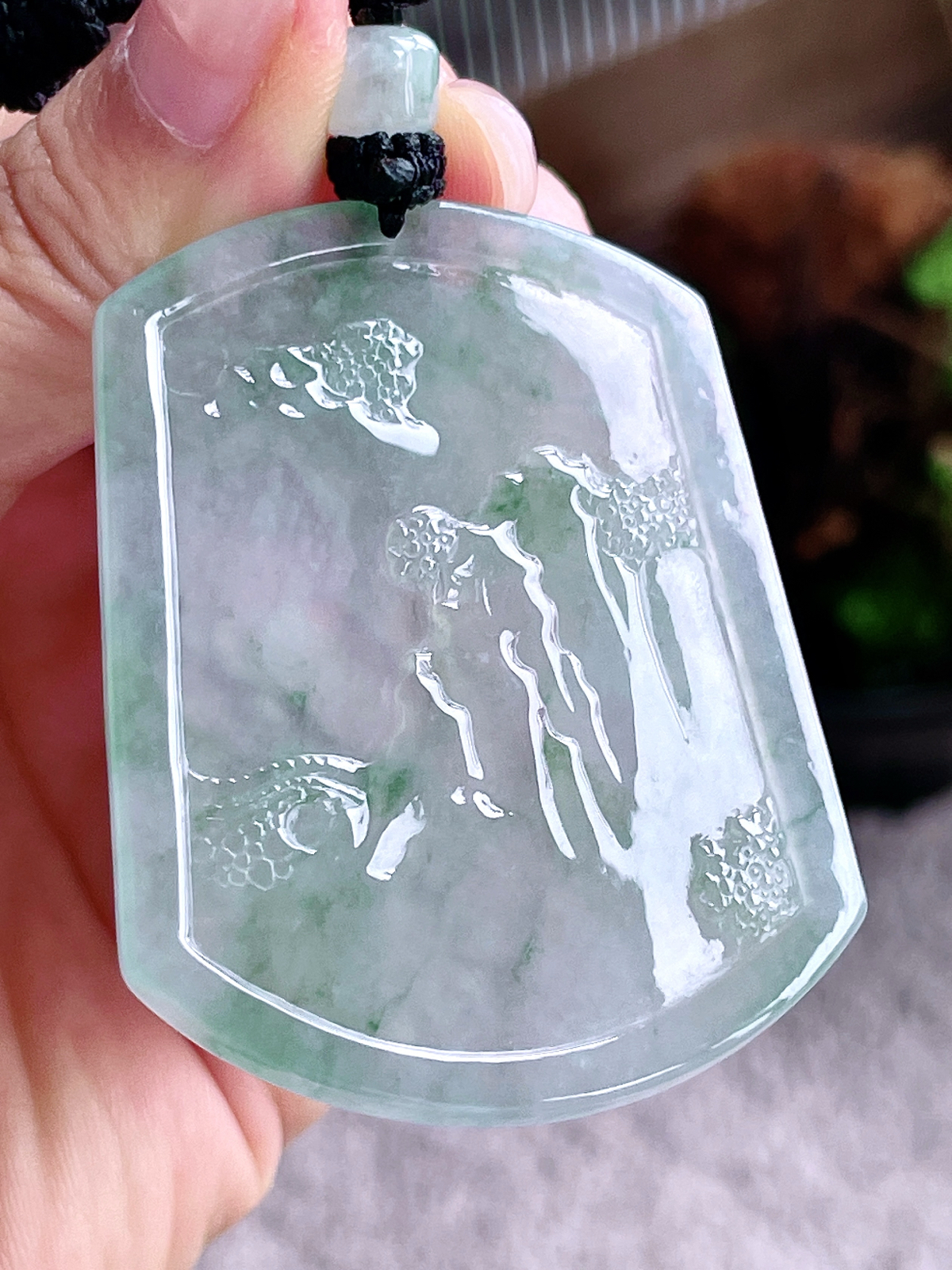 【裸石】冰飘花山水牌大山水牌吊坠
【说明】缅料 性价比高  
【尺寸】56-42.7-5