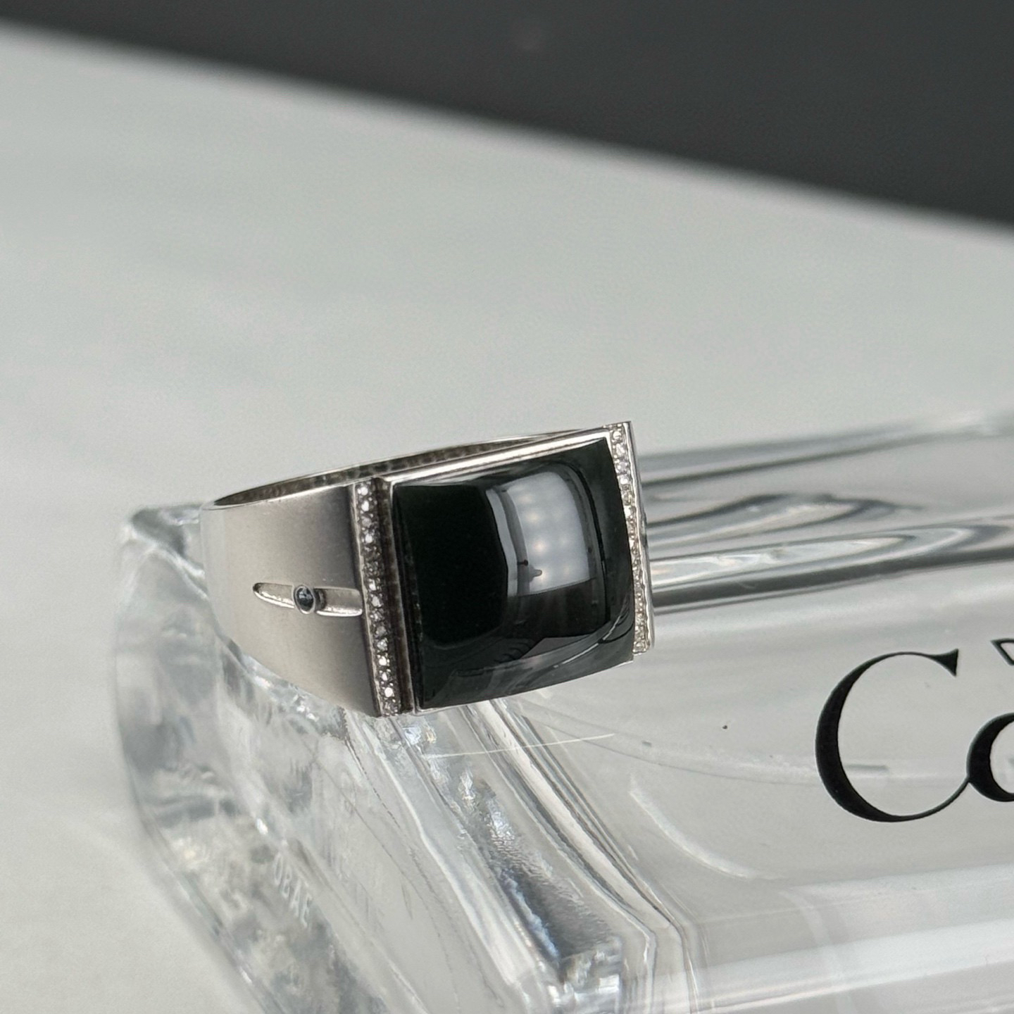 精品18k墨翠男戒 种好色正 黑度极好 打灯通透 油性十足 尺寸12.7