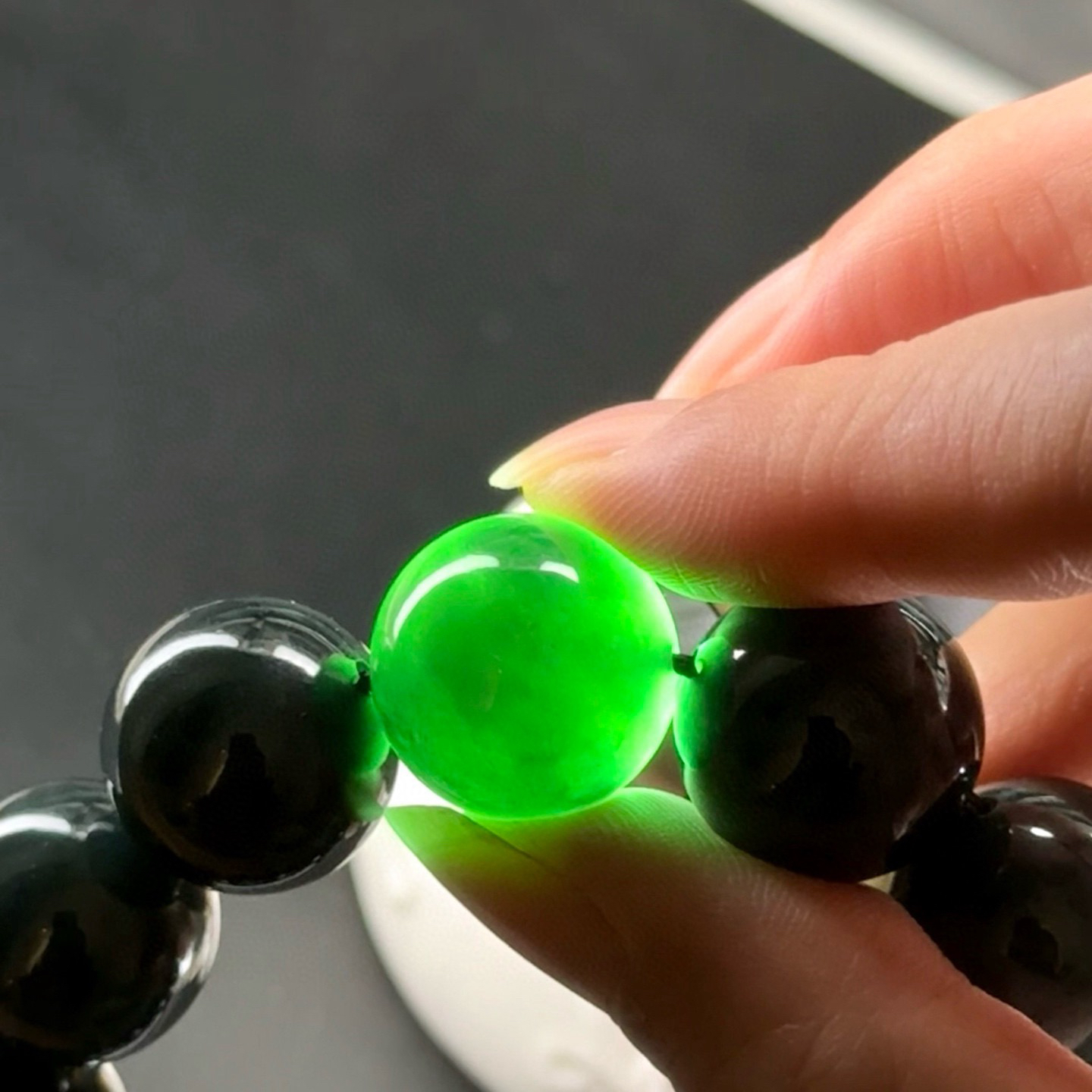 精品墨翠大尺寸手串 种好色正 黑度够 打灯通透 性价比超高 尺寸17