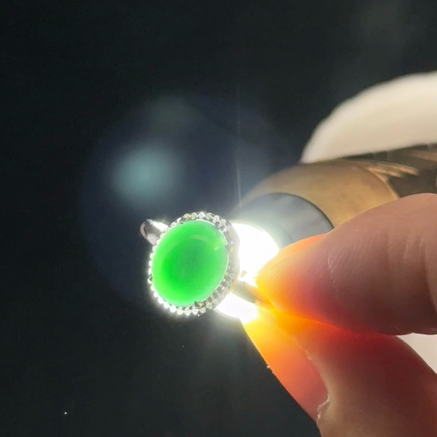 精品18k墨翠蛋面女戒 种好色正 黑度极好 打灯通透 油性十足 尺寸11.3