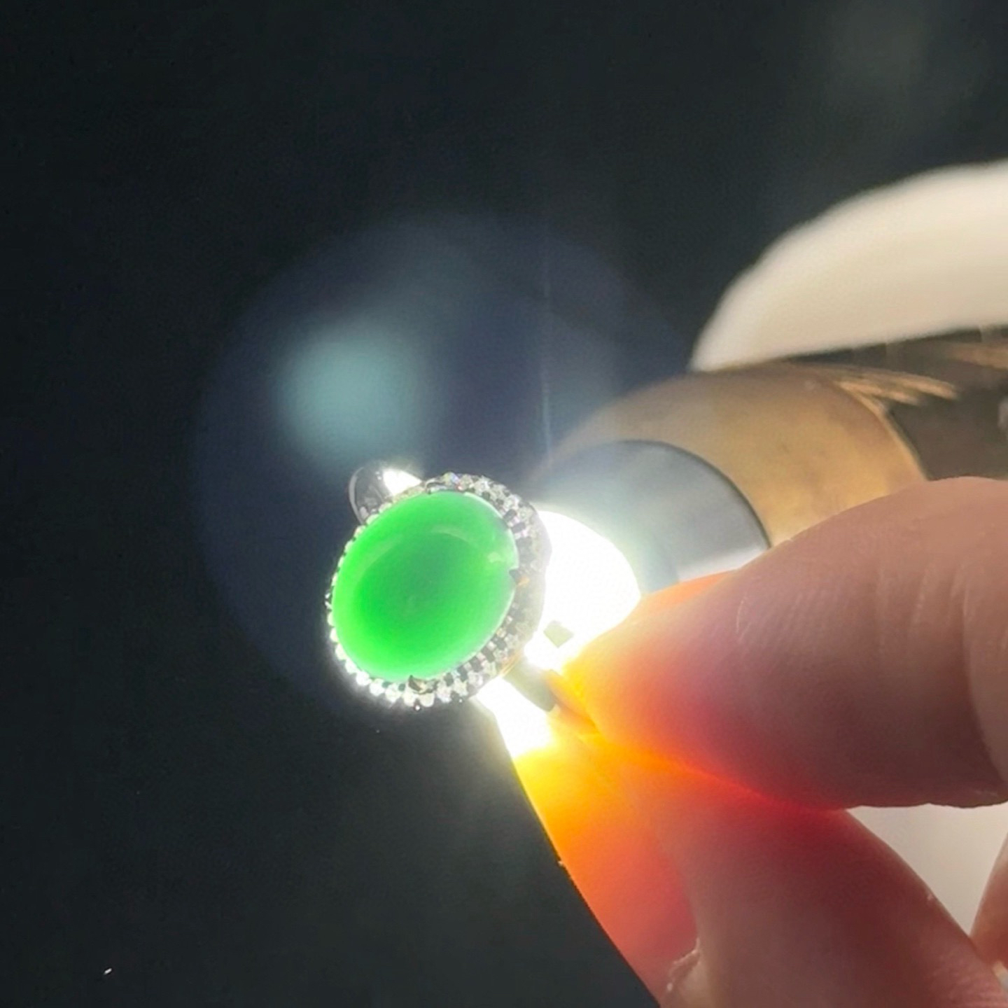 精品18k墨翠蛋面女戒 种好色正 黑度极好 打灯通透 油性十足 尺寸11.3