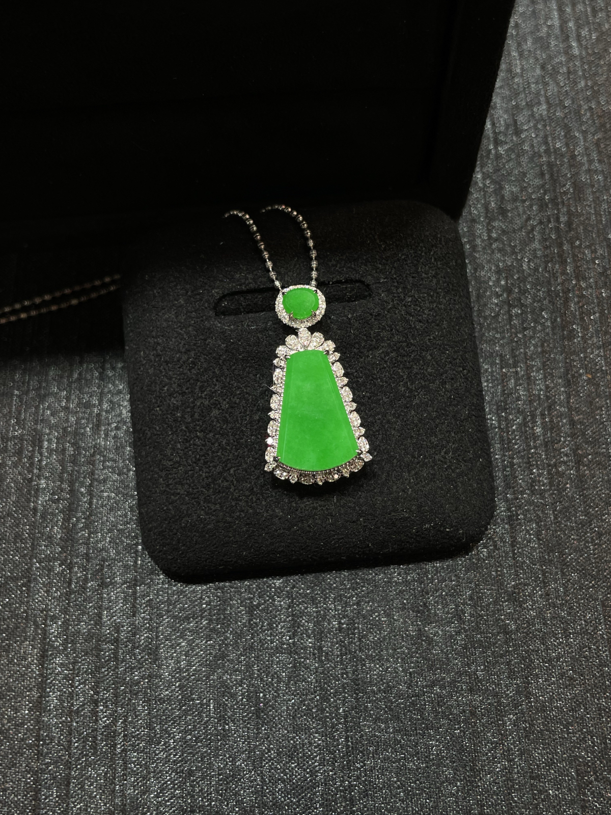 满色 正阳绿 无事牌吊坠

18k金配钻镶嵌