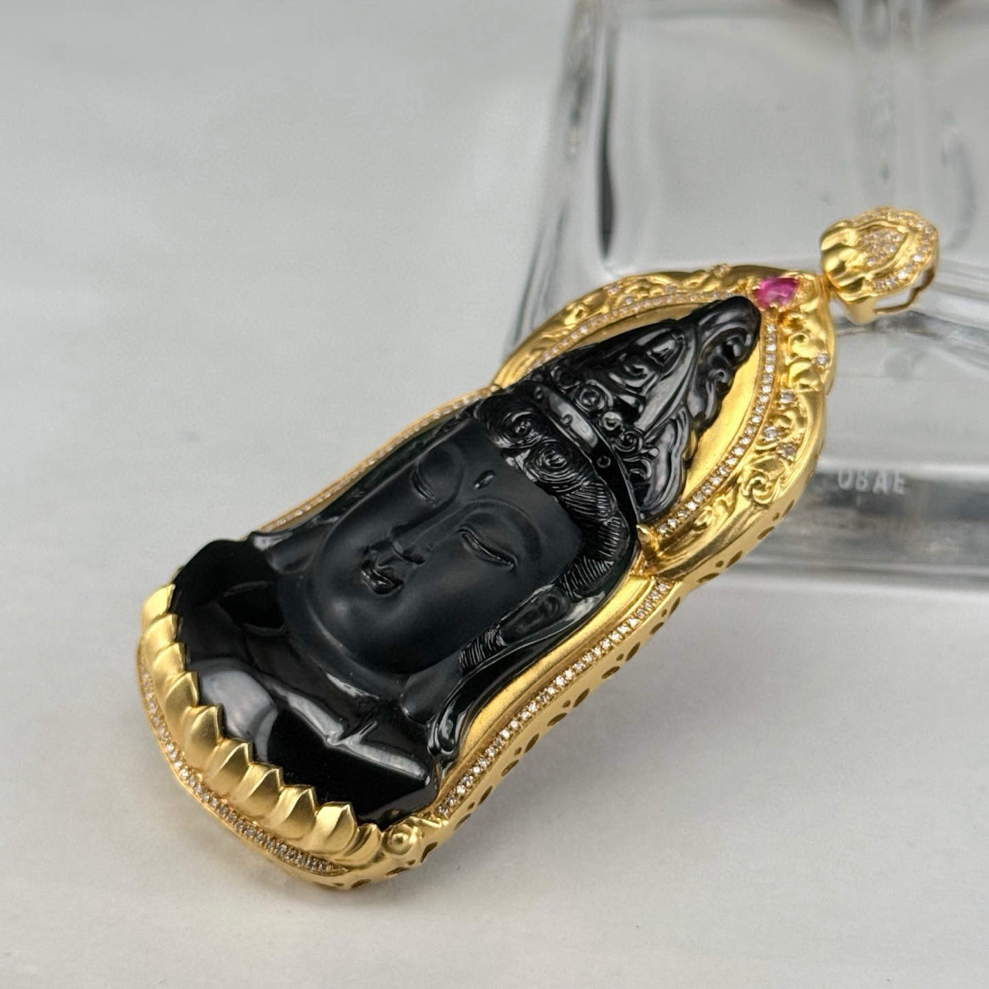 精品18k墨翠观音头 黑度极好 打灯通透  油性十足 尺寸68