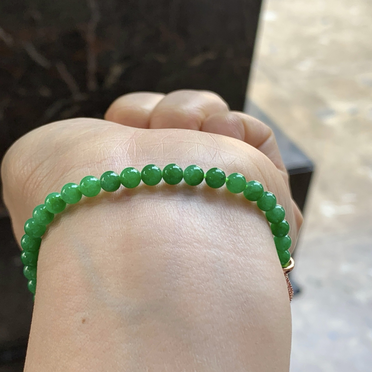 辣绿色手串^_^鲜艳 尺寸4.3