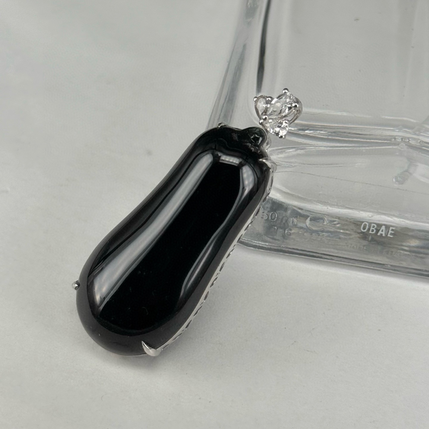 精品18k墨翠福瓜 种好色正 黑度好 打灯通透 油性十足 尺寸47.1