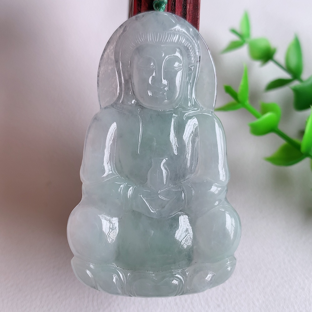 冰润精雕观音吊坠，法相端庄大气，工艺精湛，种色浓郁，细腻饱满冰润，种老水足，收藏佳品，佩戴大气  W357.11   尺寸：58.8-36-5mm