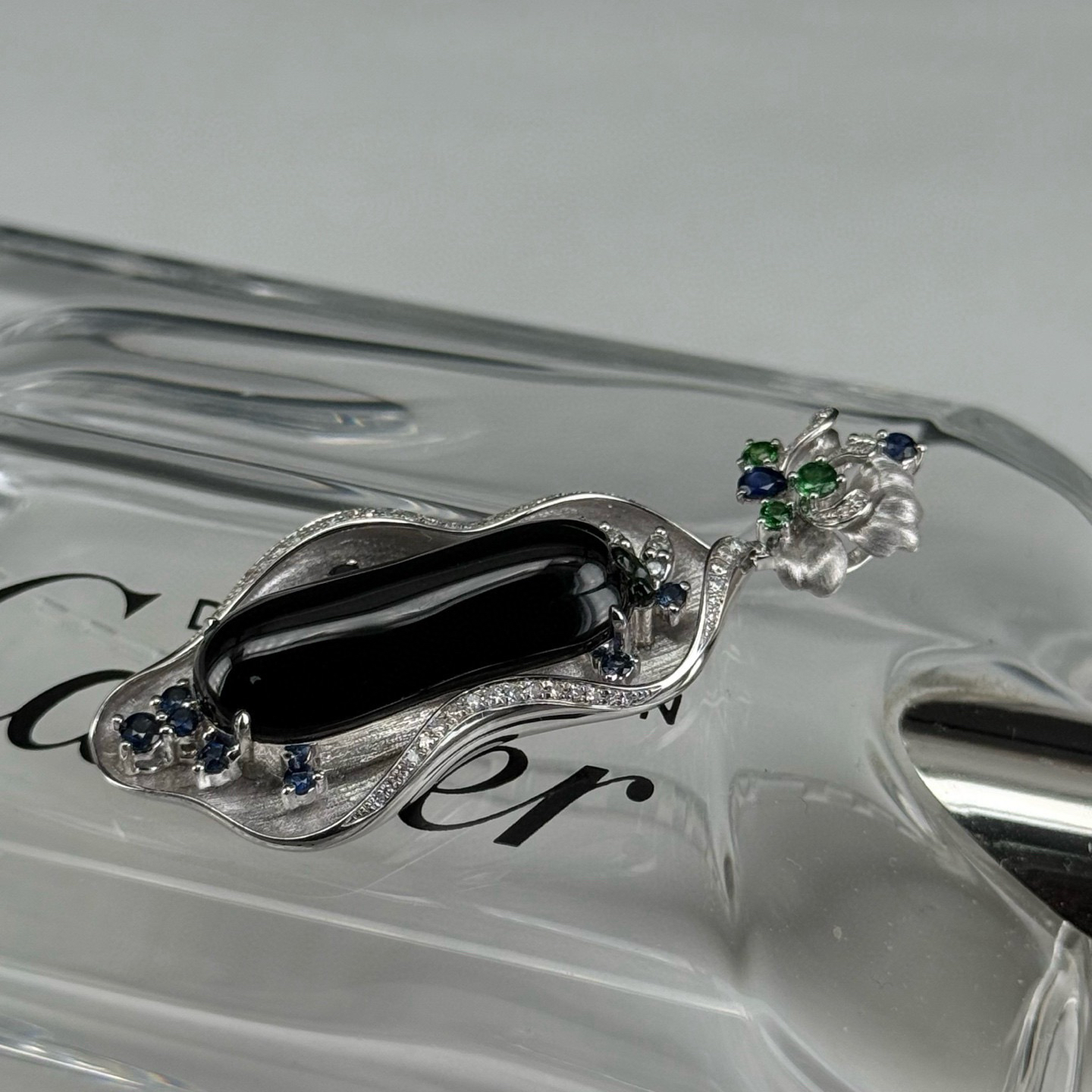 精品18k墨翠福瓜 种好色正 重金好心情打灯通透 油性十足 尺寸48.6