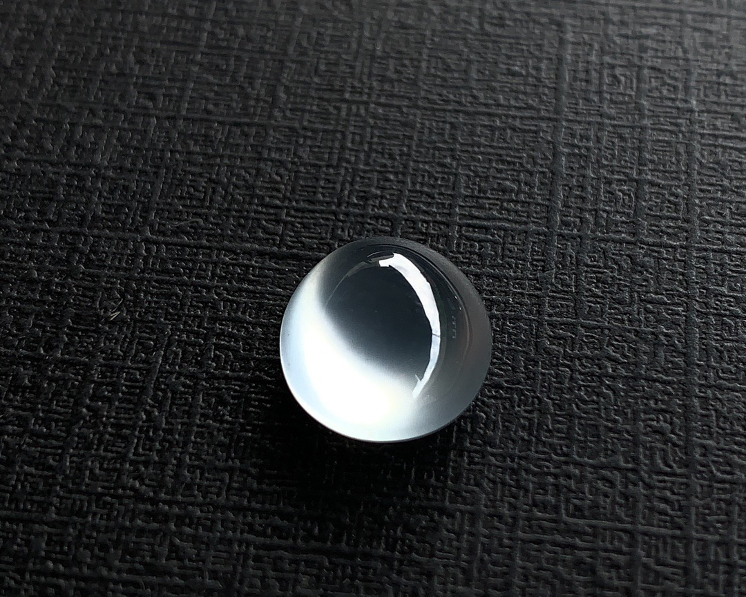 ️ 高冰蛋面，种水兼具，盈润透亮
尺寸11.2×10.3×5.7