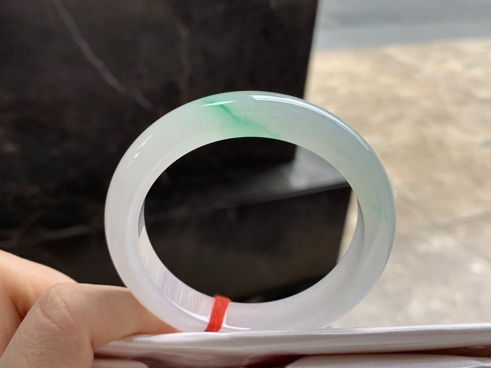 52-11.2-8.3

冰飘绿手镯^_^色阳