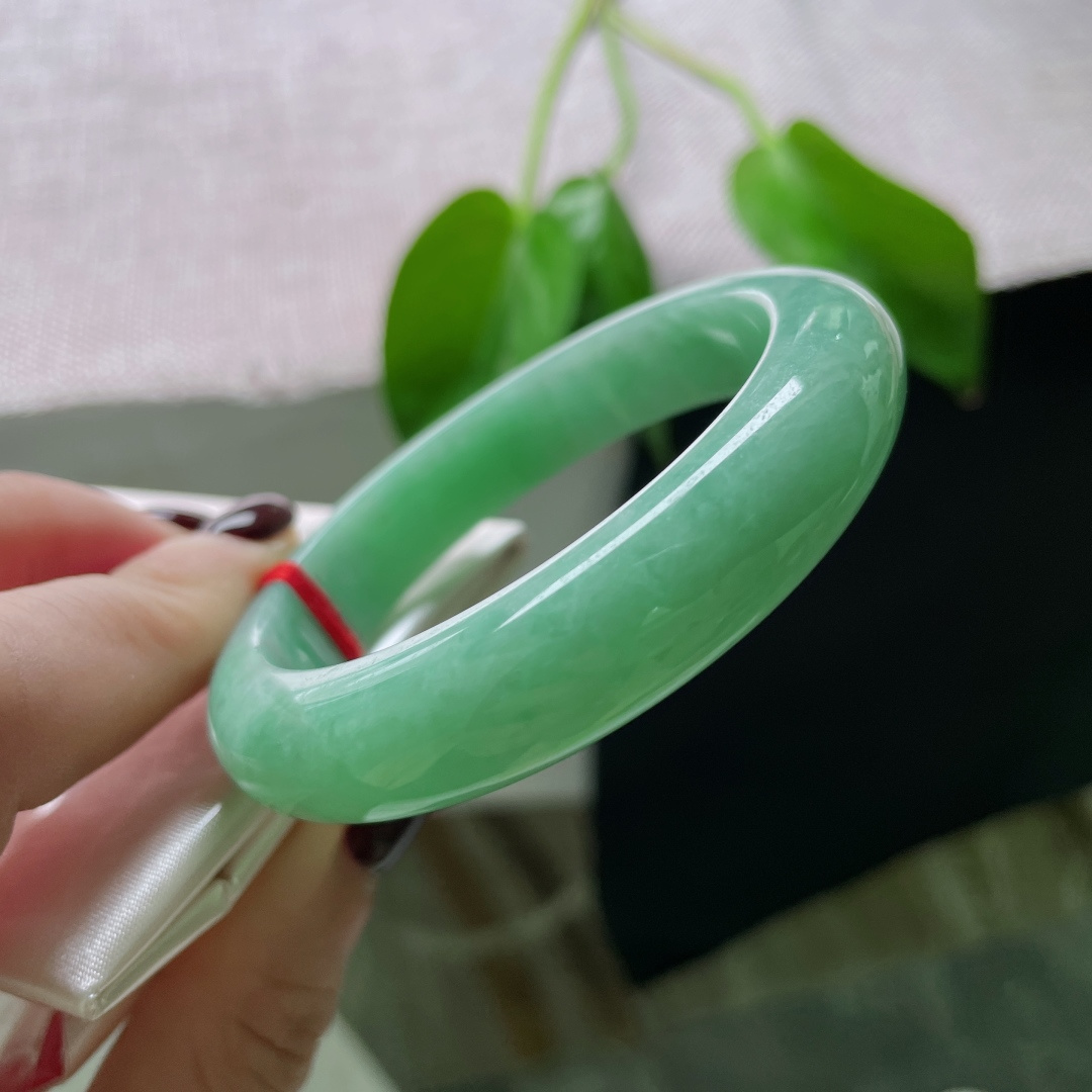 52.6/12.1/8.1，绿底正圈，颜色甜美，清爽自然，青青子衿悠悠我心，有纹，ss50808a