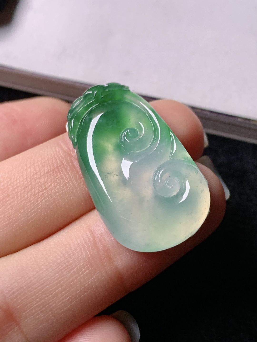 ️冰飘花如意  ，色泽浓艳 0413尺寸27.7*16.1*3.6