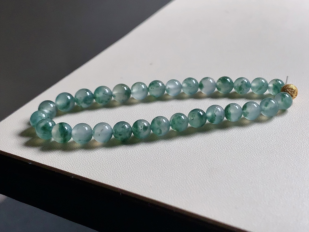 高冰飘花手串 飘花色泽漂亮，种水，无裂尺寸7、6.2 超值