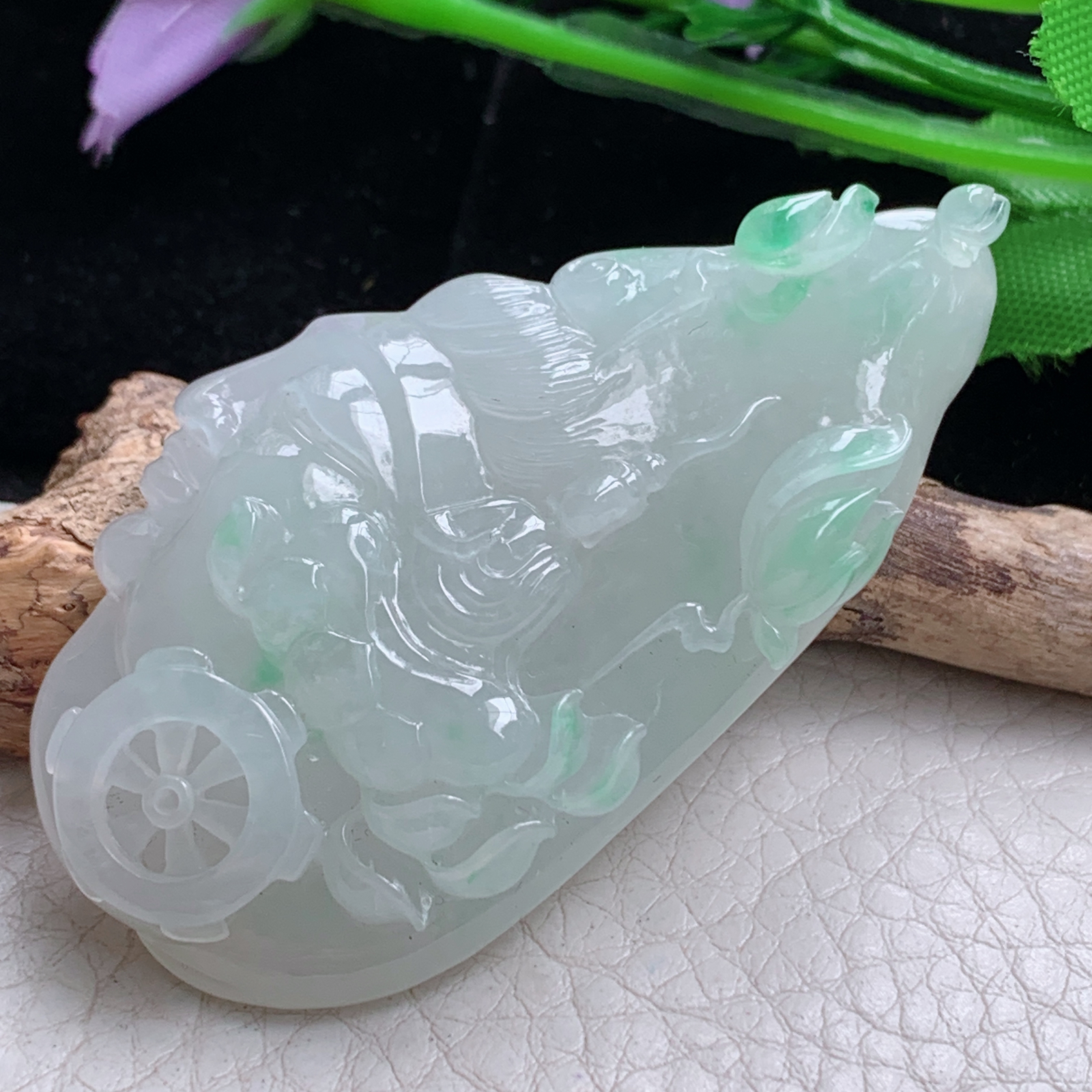 lz实拍58.5*33.5*11天然缅甸翡翠冰飘绿随形普度众生 无相观音玉吊坠 玉挂件