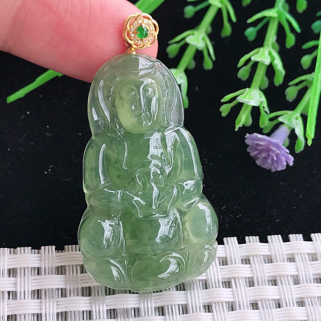 实拍A货翡翠41.3/24.8/4.8老坑18k金镶嵌满油绿观音吊坠翡翠玉牌