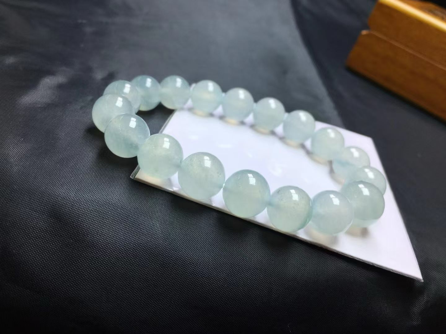 冰种手串，卡11.9～11.5mm，18颗，种好，玉质细腻，均匀，通透，颗颗精选，实物更美