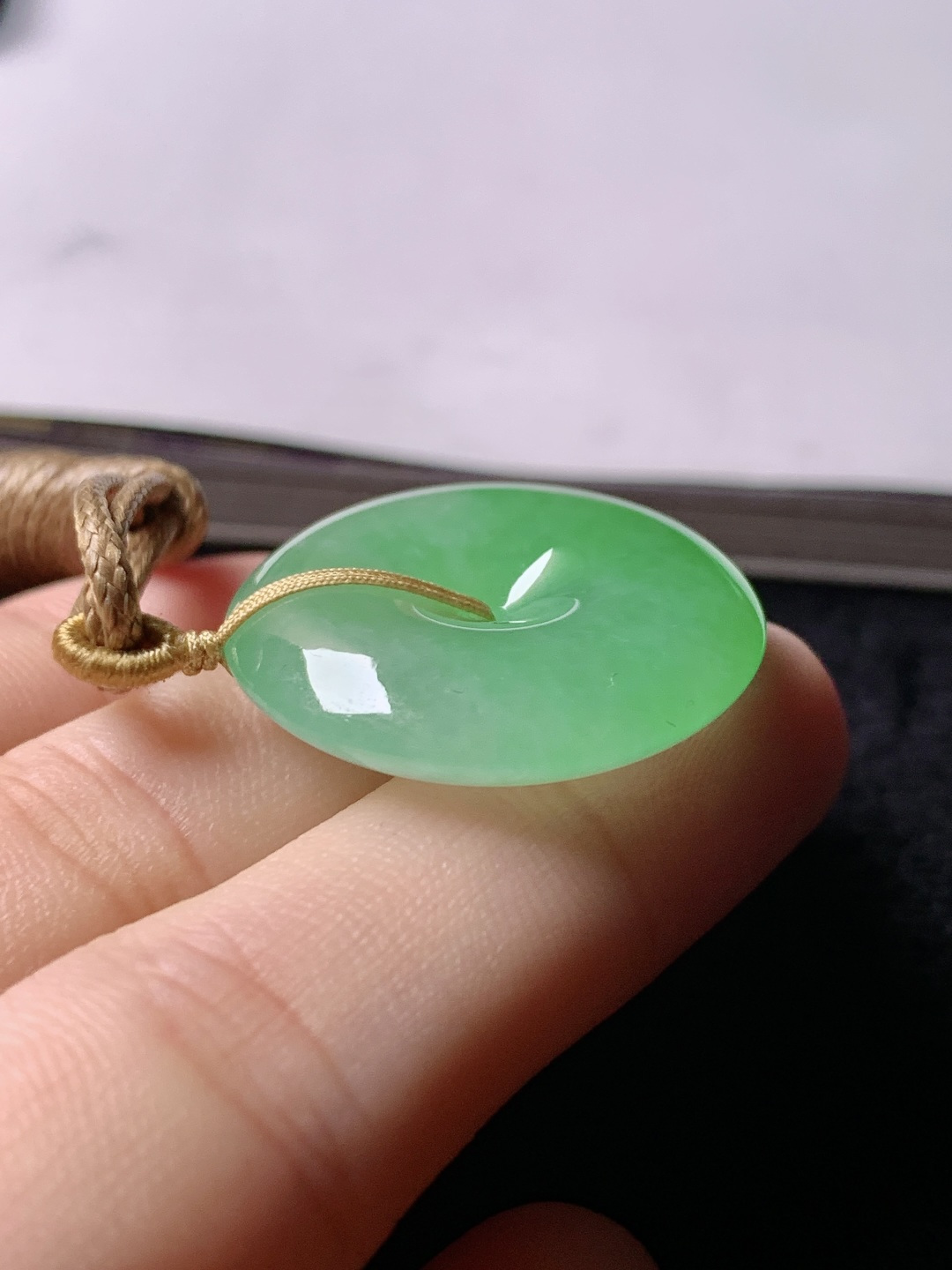 冰绿平安扣，色泽浓艳，0413尺寸24.5*5.7