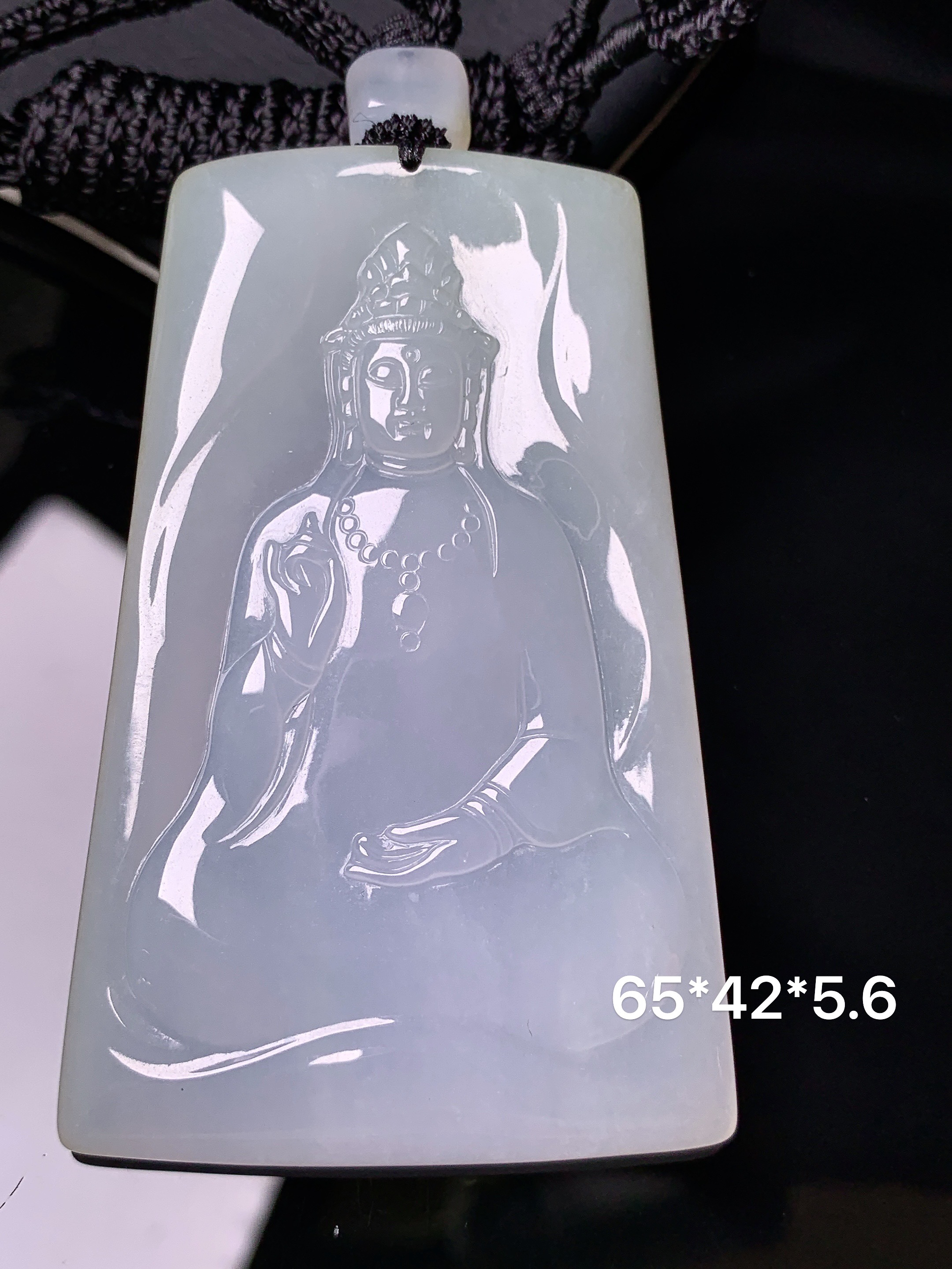 冰种观音菩萨吊坠 玉质细腻 色泽艳丽清新 水润亮眼 整体尺寸65*42*5.6L1